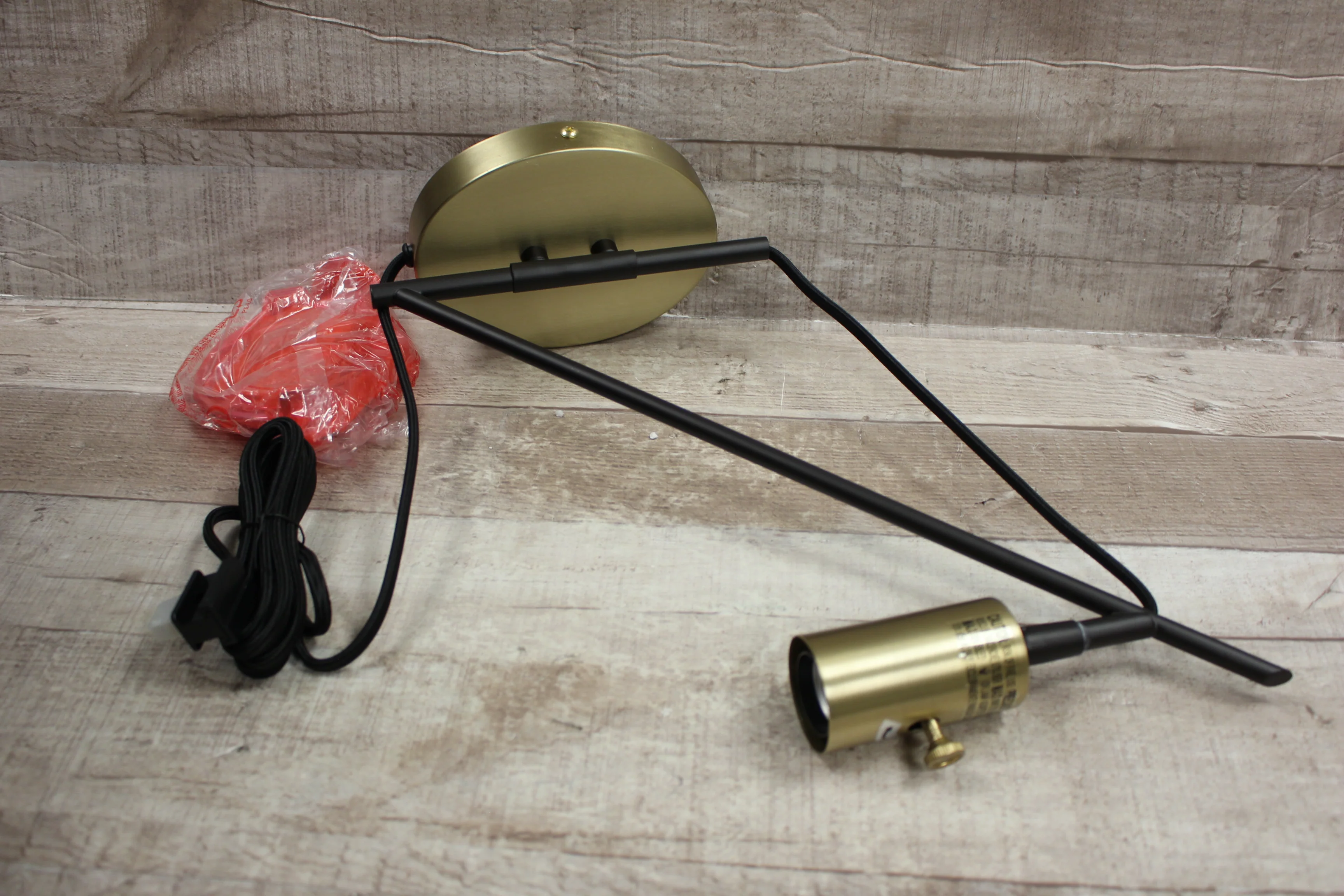 Globe Electric Exeter 1-Light Bronze Plug-In or Hardwire Swing Arm Wall Sconce - New - Image 2