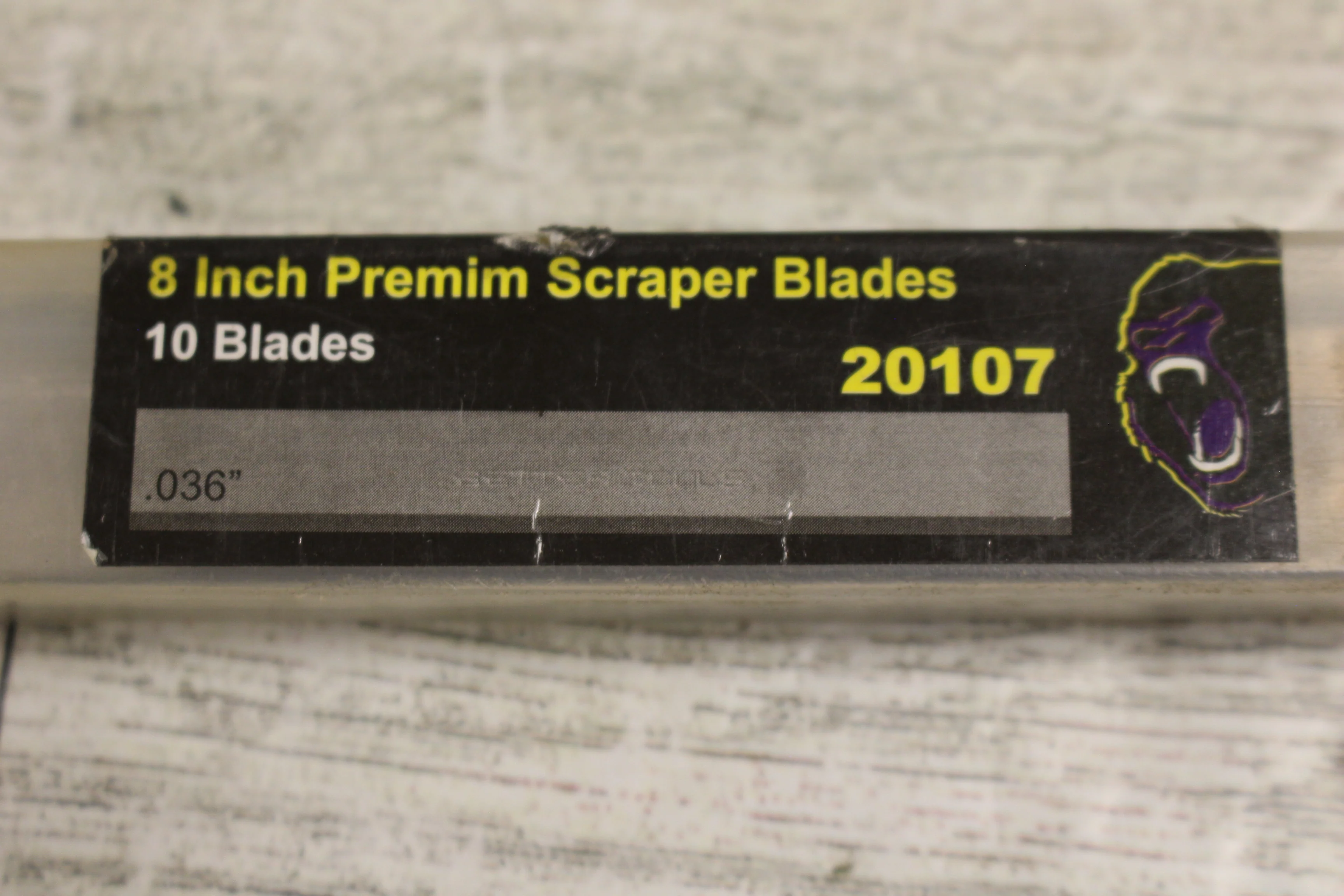 Gorilla 8" Premium Scraper Blades - 20107 - Set of 9 - New - Image 3