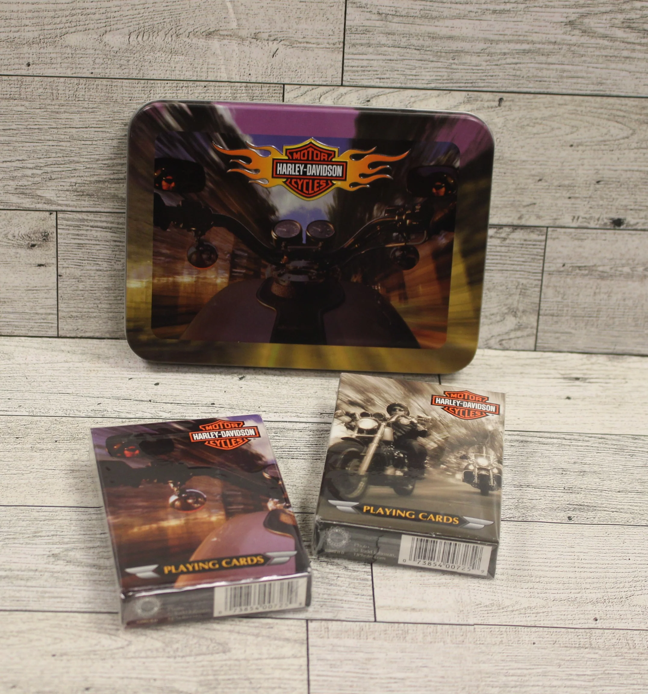 Harley-Davidson 2002 Collectible Tin with 2 Decks of Playing Cards - New