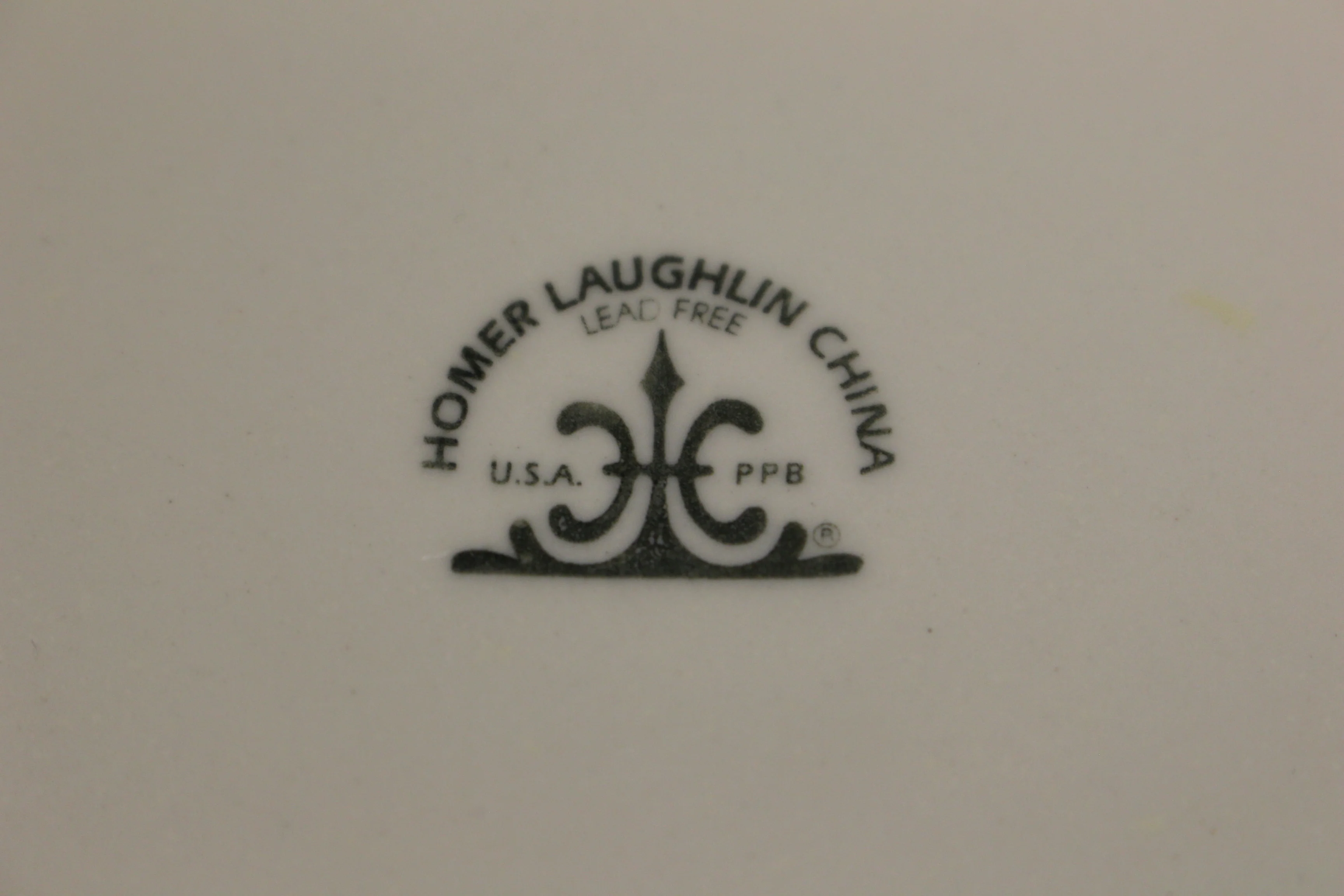 Homer Laughlin China Serving Dish 9" Plate -Used - Image 3