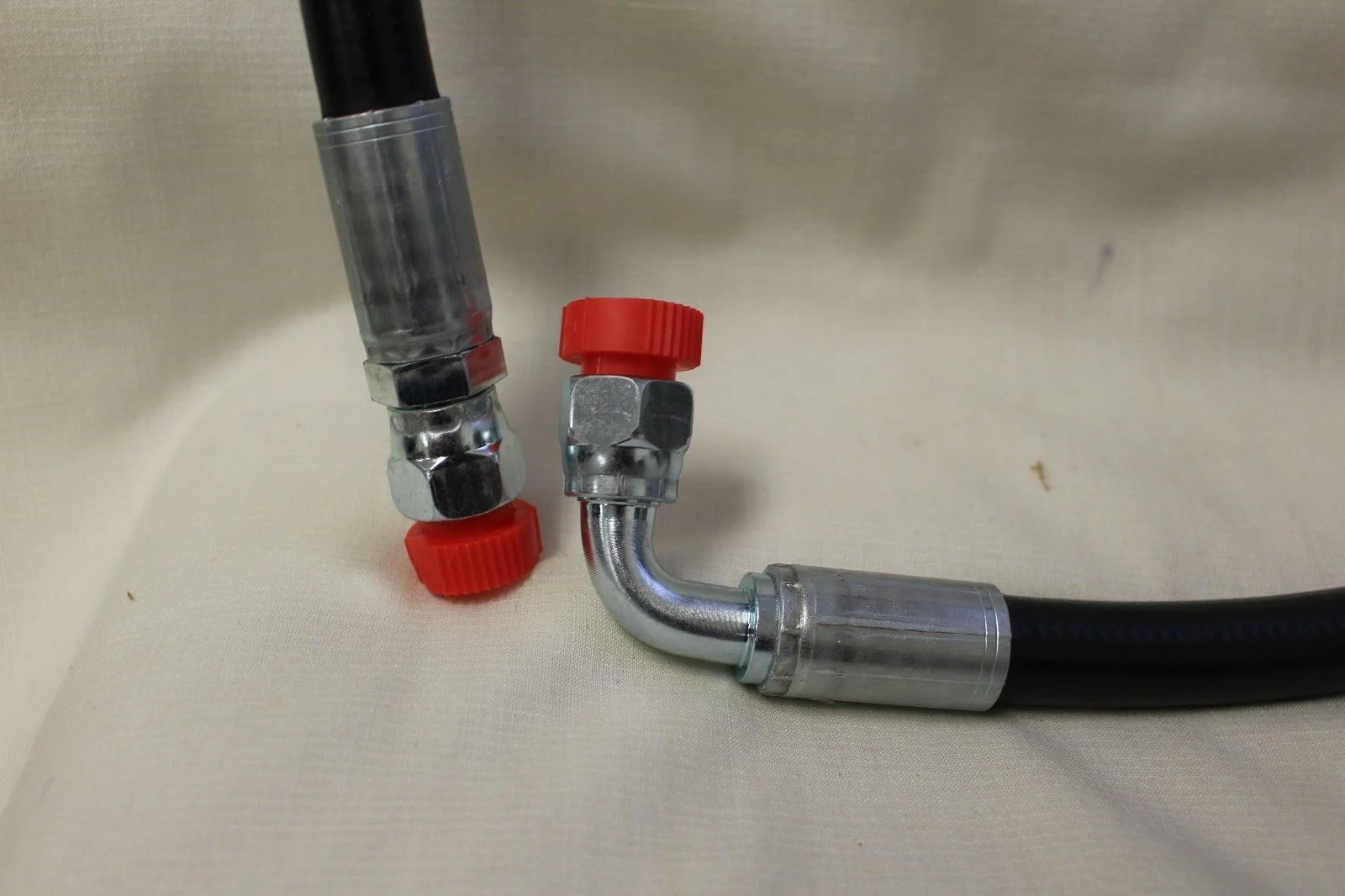 Hydraulic Hose Assembly, NSN 4720-01-377-9511, P/N F4310639-8-8-8-4, 66052024, New - Image 2