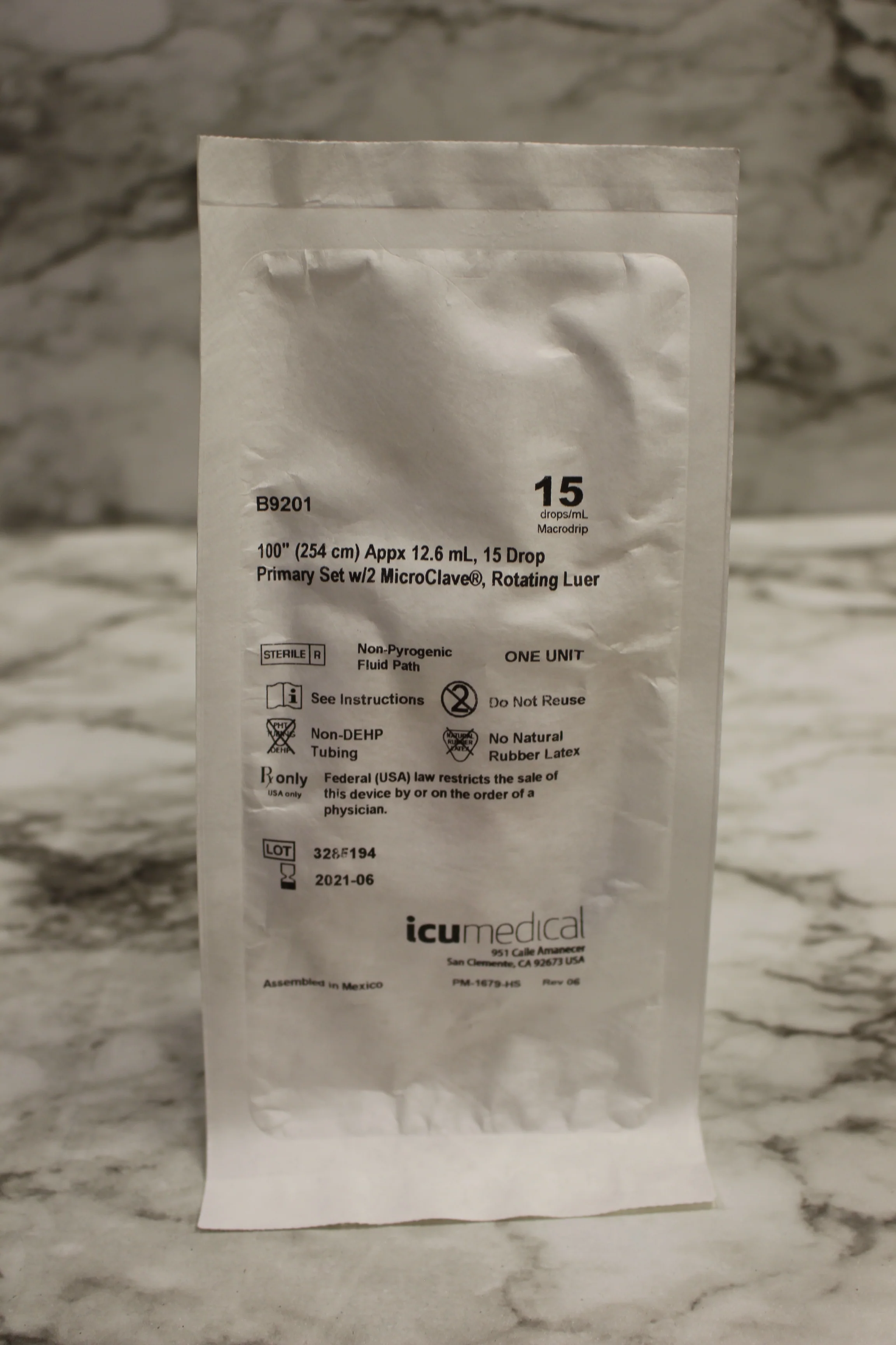 ICU Medical 100" Appx 12.6 mL, 15 Drop Primary Set w/2 MicroClave - B9201 - New