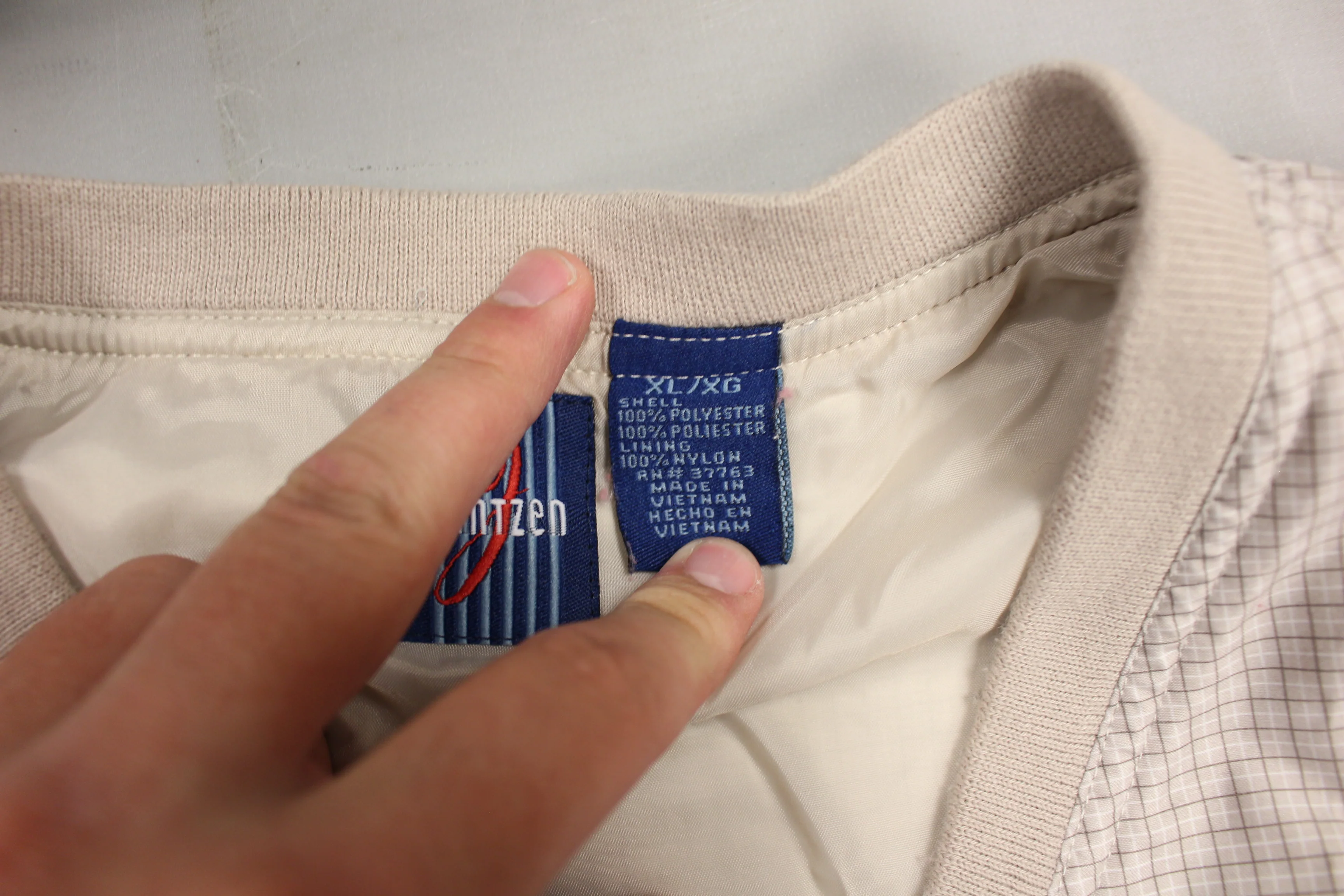 Jantzen Men's Golfing Style Sweater Vest Size XL -White/Tan Checkering -Used - Image 6