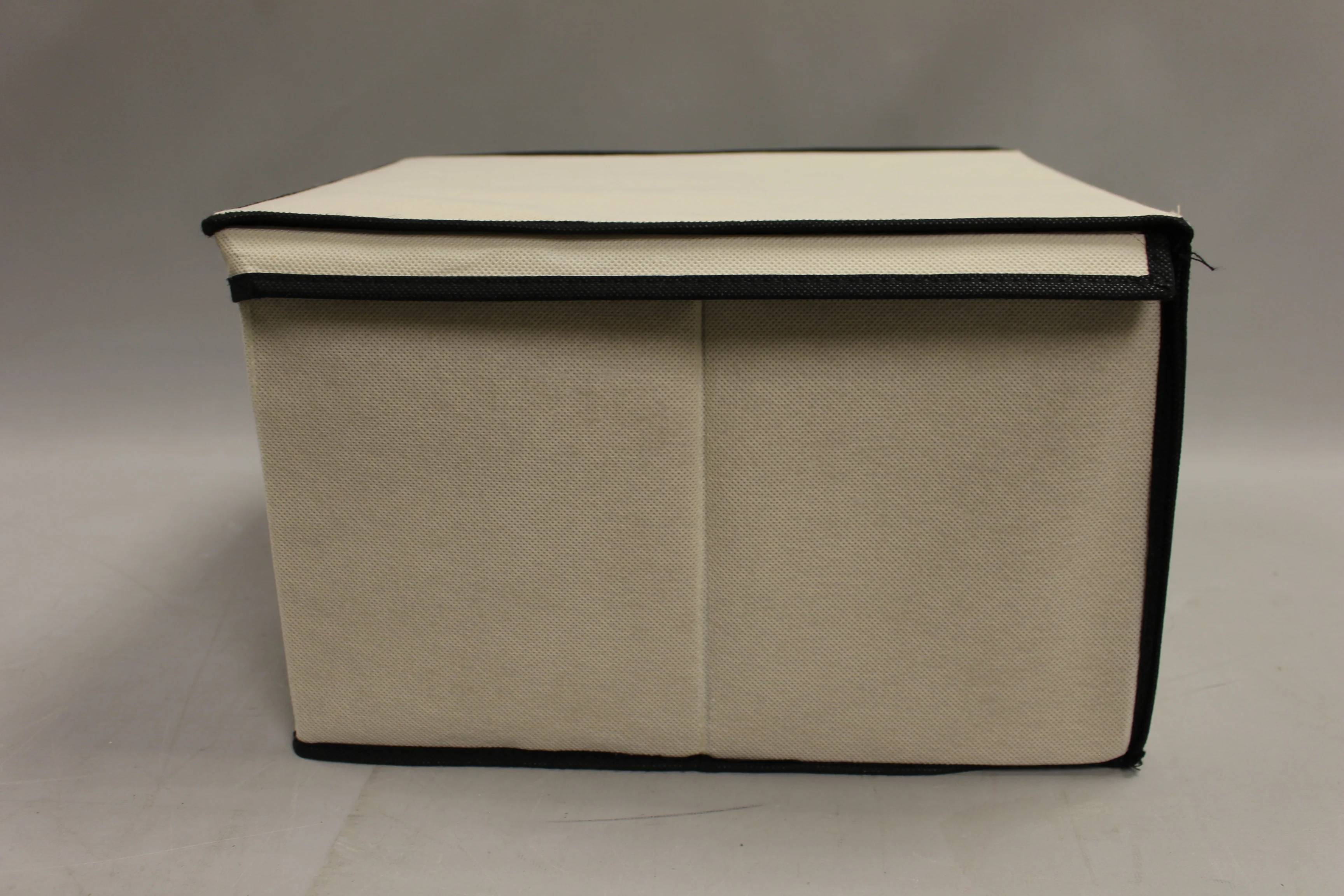 JUNELILY Collapsable Lidded Storage Boxes with Handle - Set of 5 - Used - Image 3