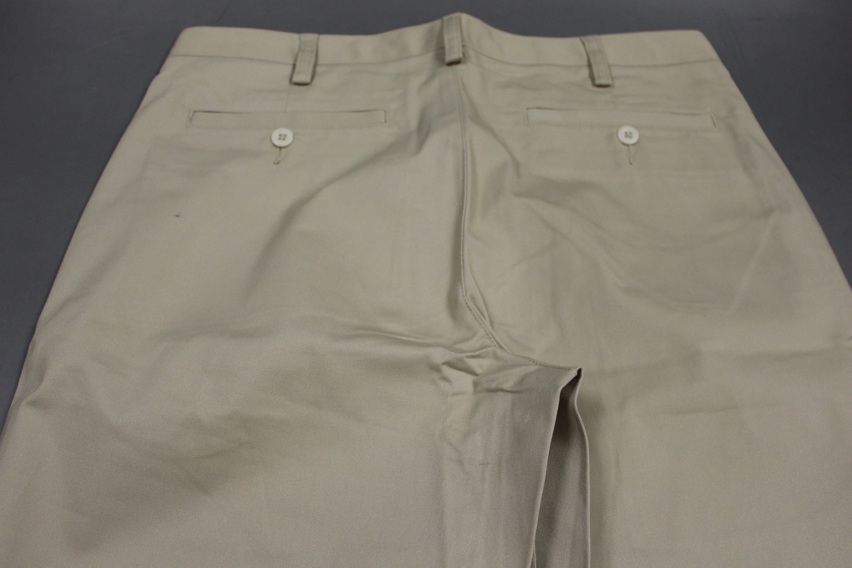 Lands' End Outfitters Men's Traditional Plain Khaki Chino Pants - Size: 38MR - New - Image 3