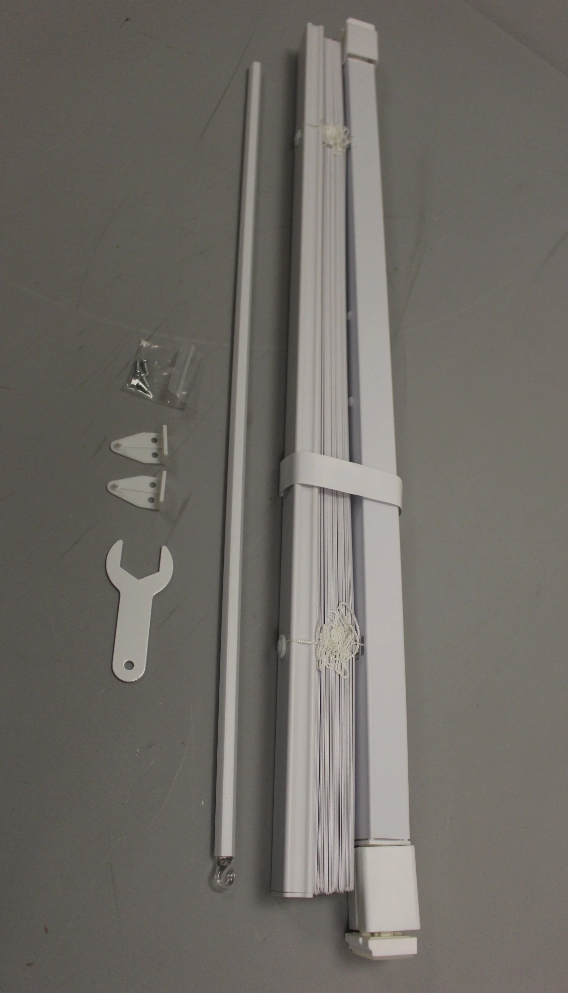 LazBlinds Cordless NN 1" Vinyl Mini Blinds - 26"W x 36"H - White - New