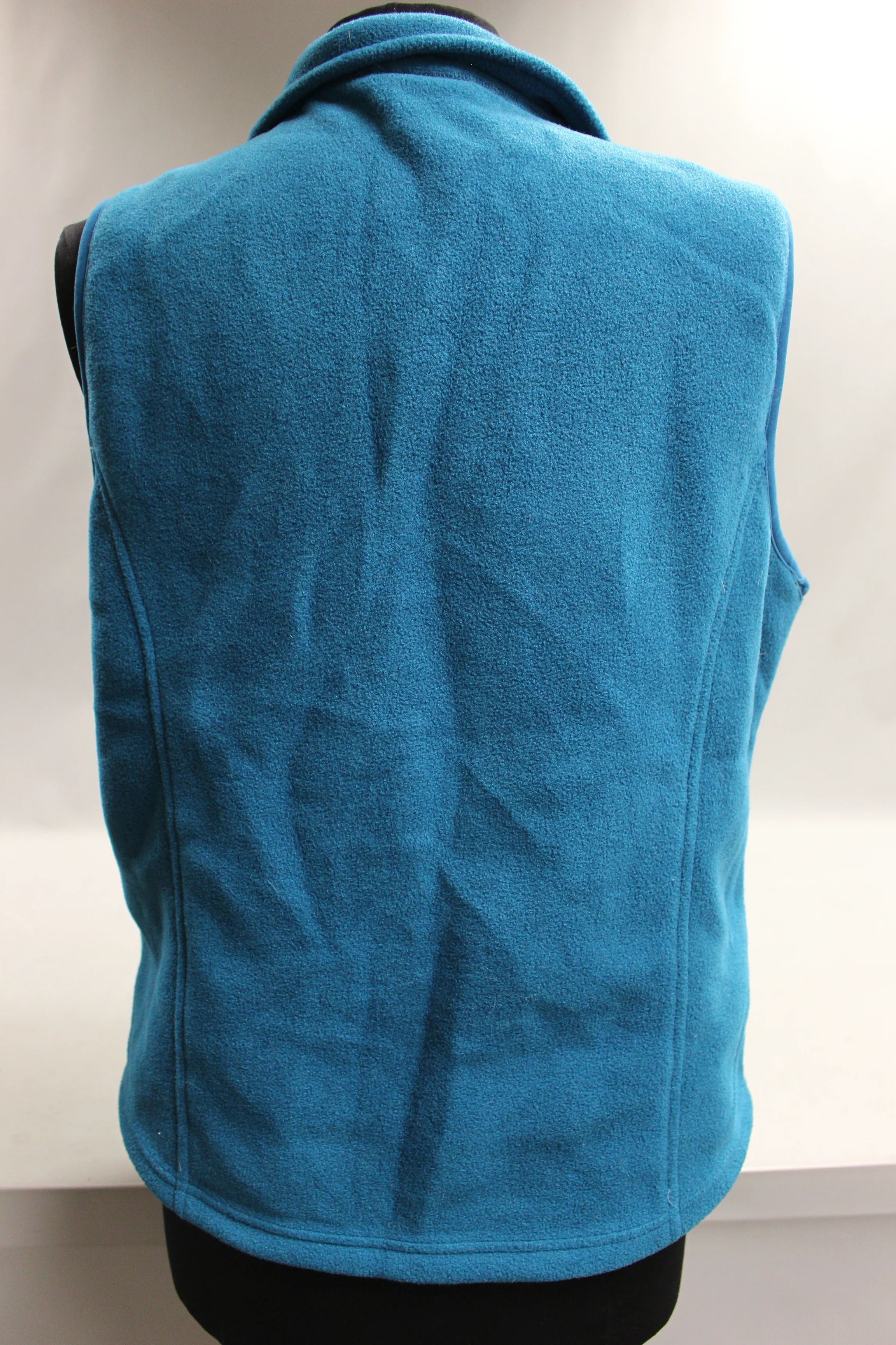 LL Bean Women's Polartec Vest - Med Reg - Blue - Used - Image 9