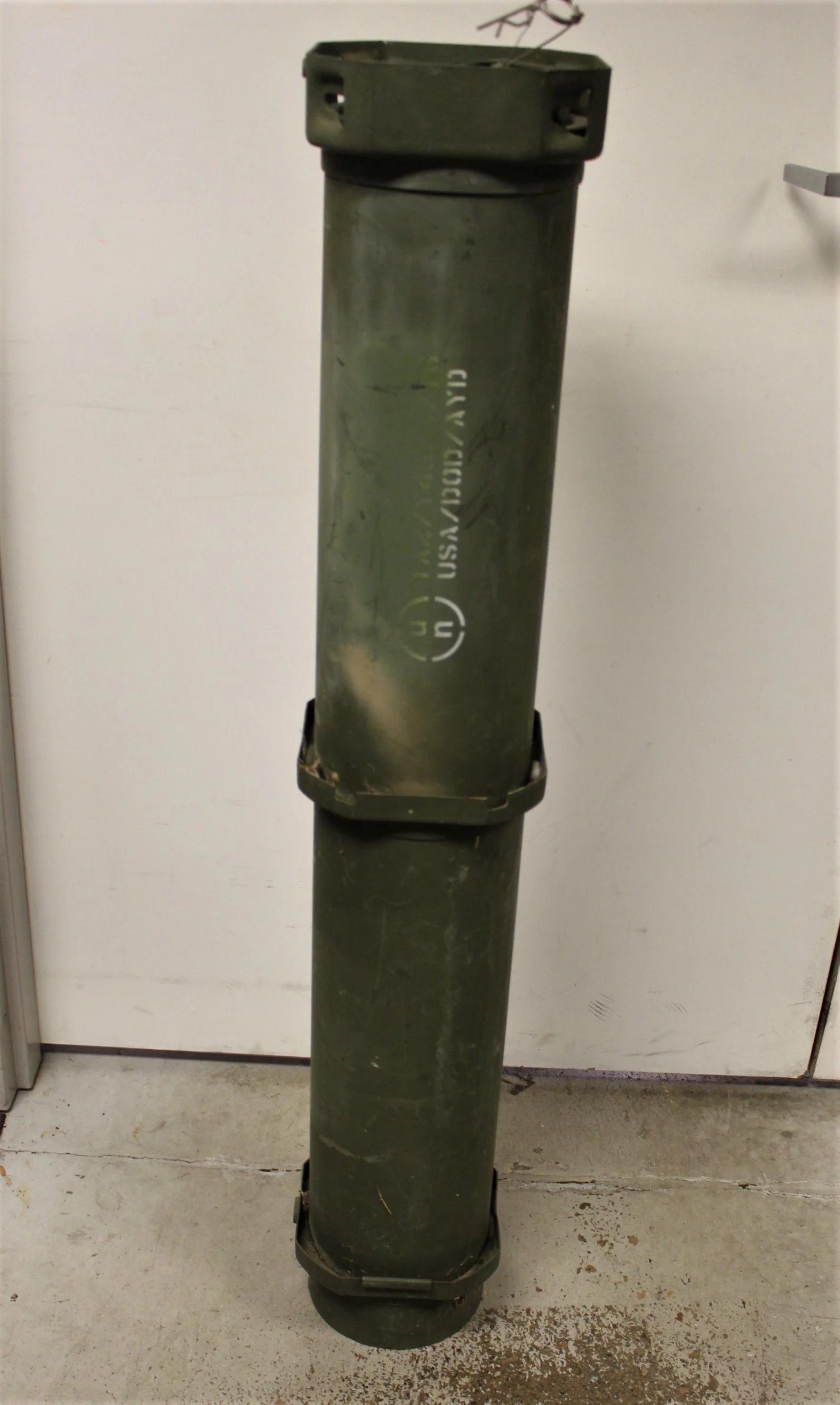M830A1 120mm High Explosive Anti-Tank Cartridge Tube - 1315-01-333-0534-C791 - 12912369 - Empty - Image 2