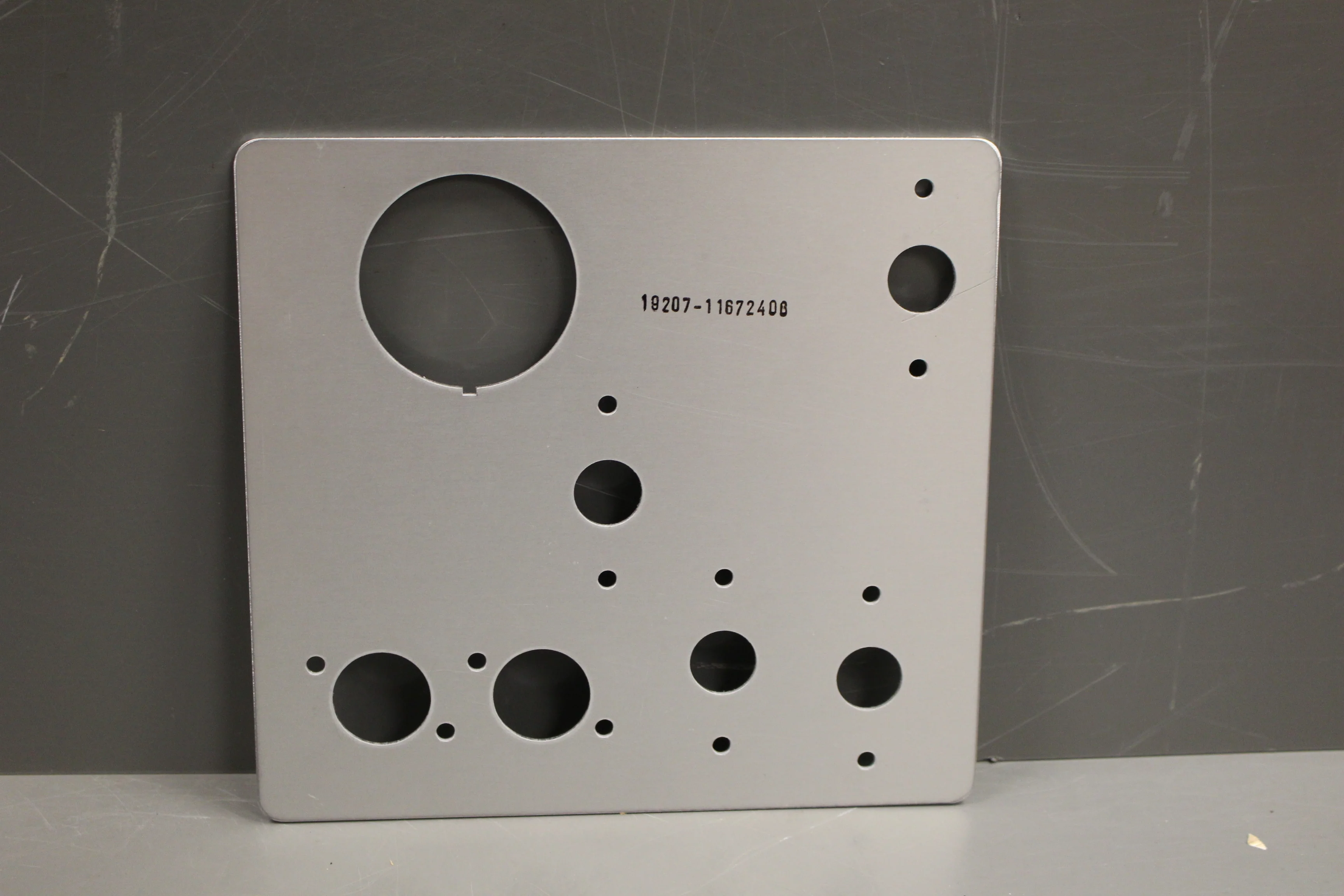 M88 Auxillary Power Unit Control Panel Identification Plate, 9905-01-099-1527, P/N 11672406, New! - Image 3