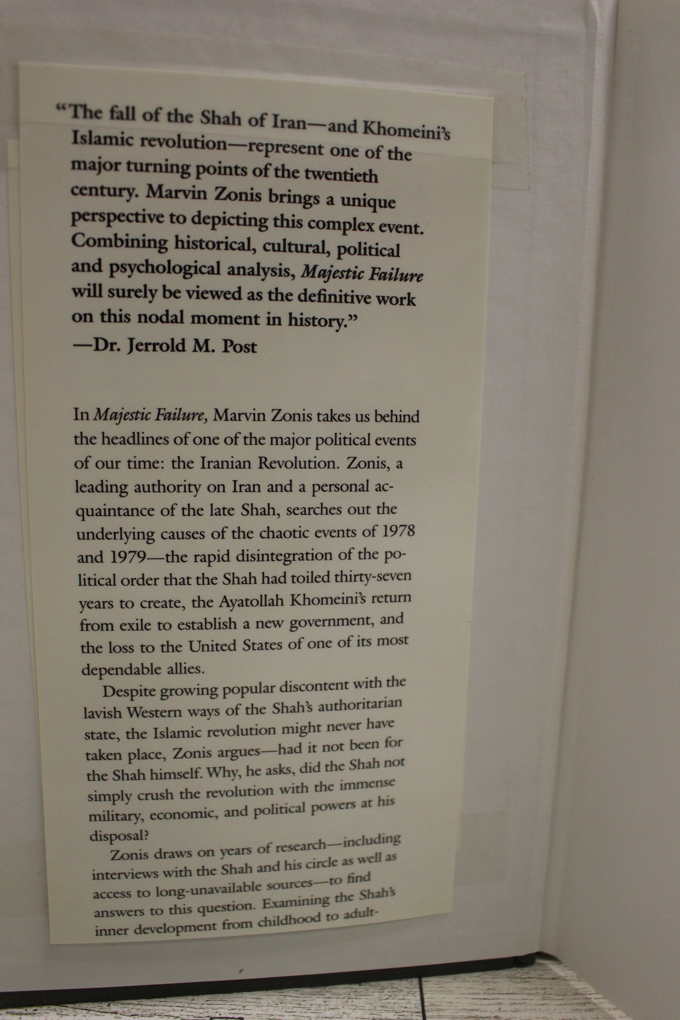 Majestic Failure: The Fall of the Shah - By Zonis, Marvin - Used - Image 8