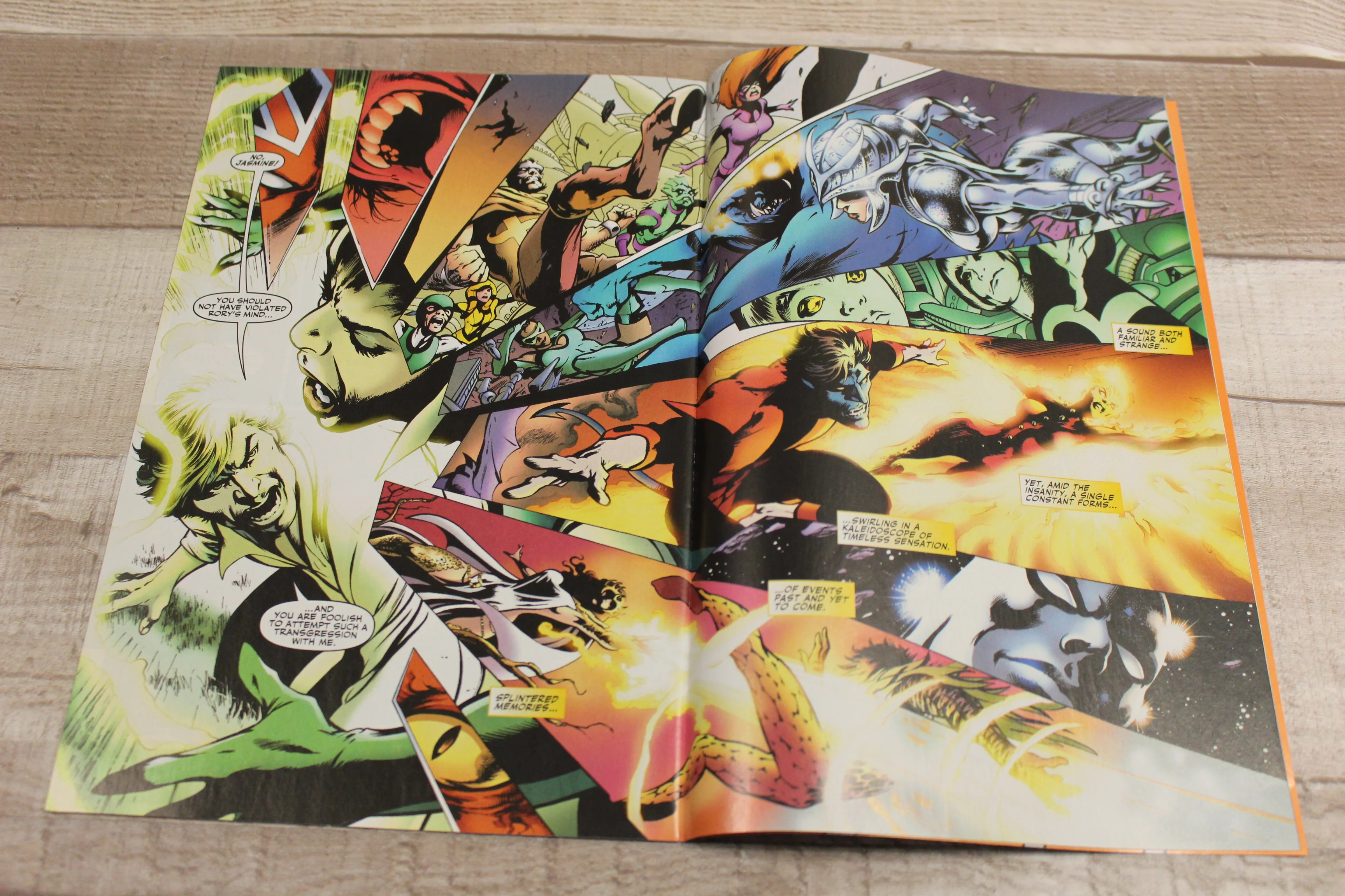 Marvel Comic They Live Among Us Beware The ClanDestine - #1 - Image 3