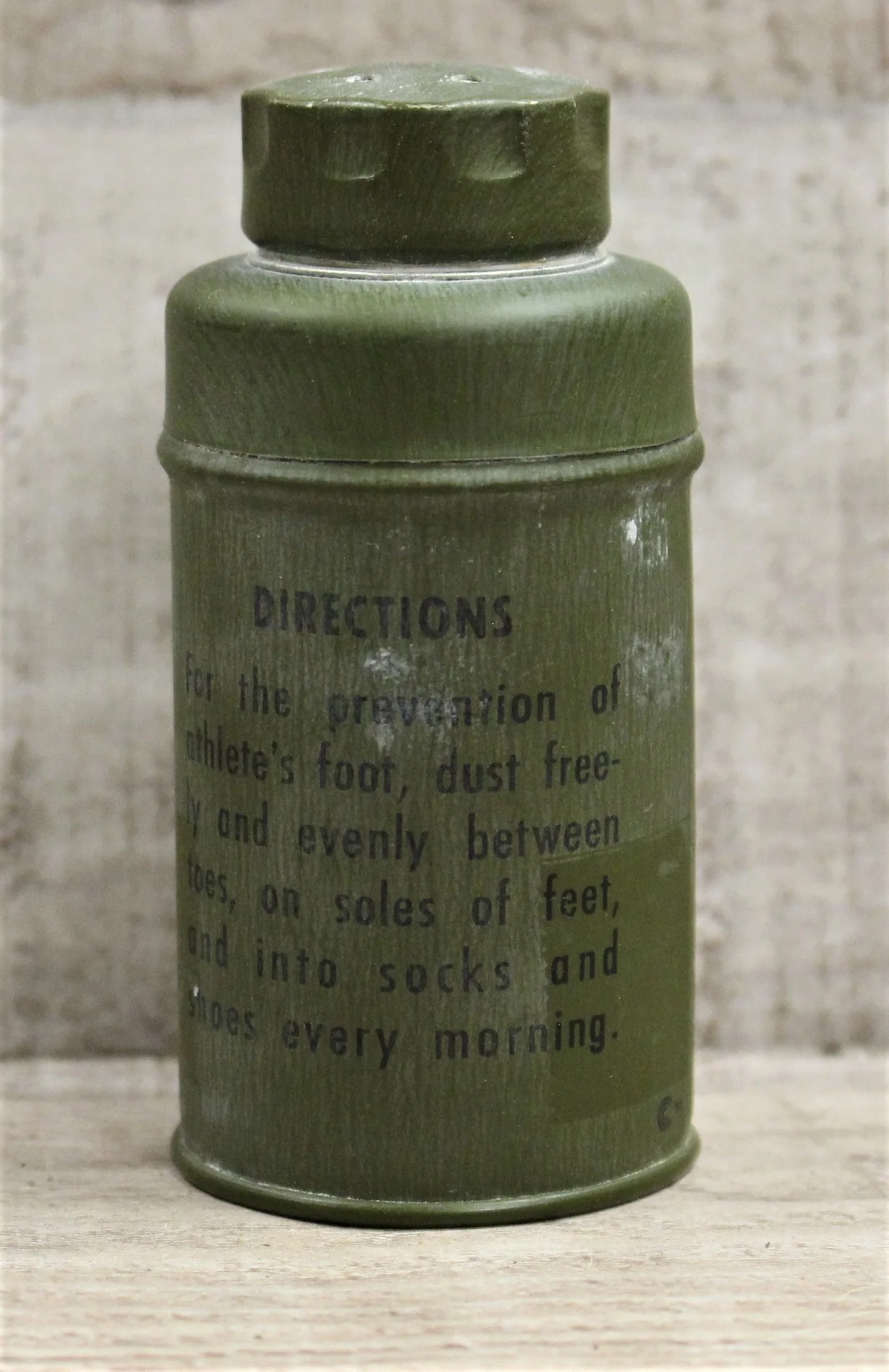 MC Connon & Company Foot Powder -Green -Used - Image 2