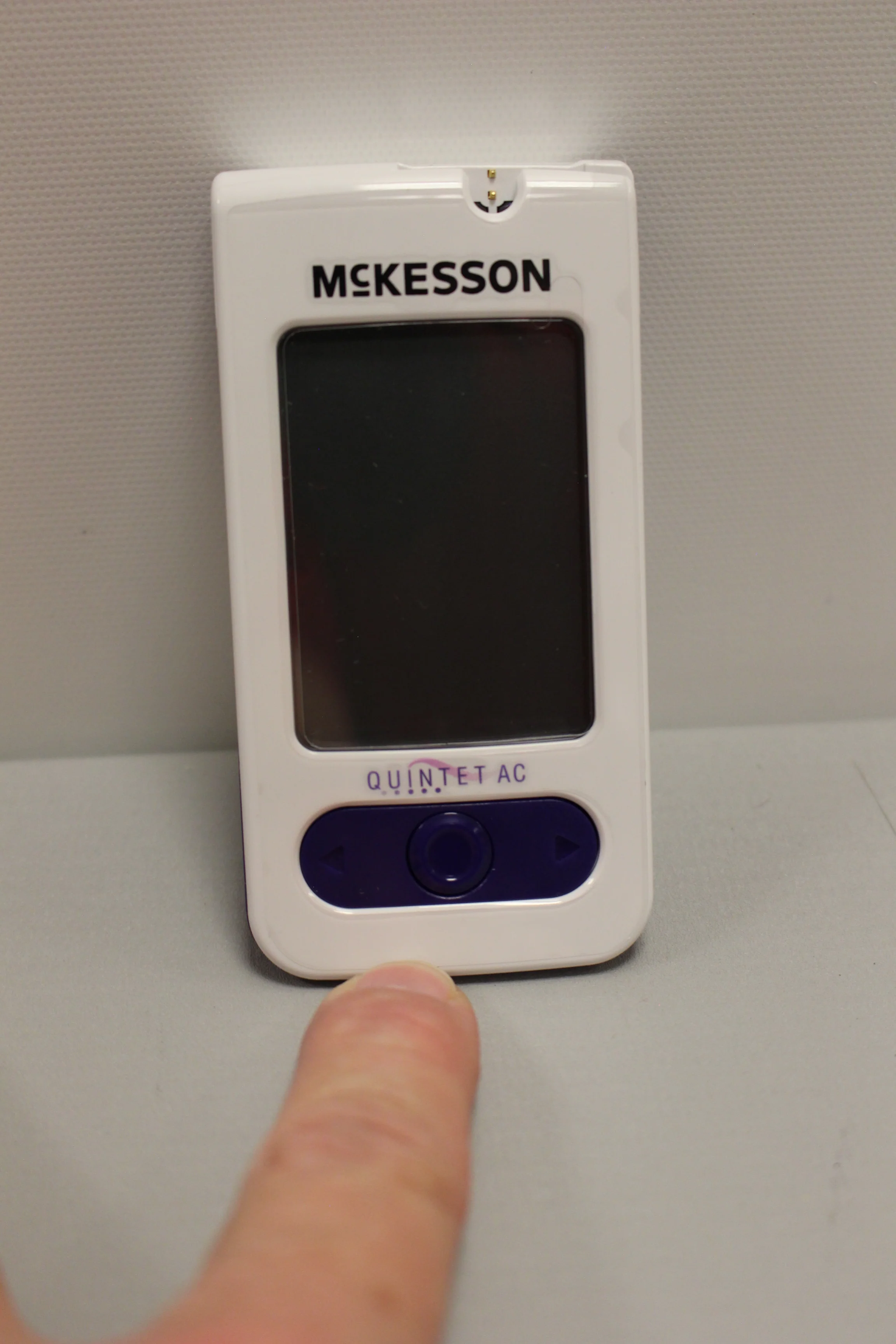 McKesson Blood Glucose Meter - 5055 - Quintet AC - New Damaged Bag - Image 9