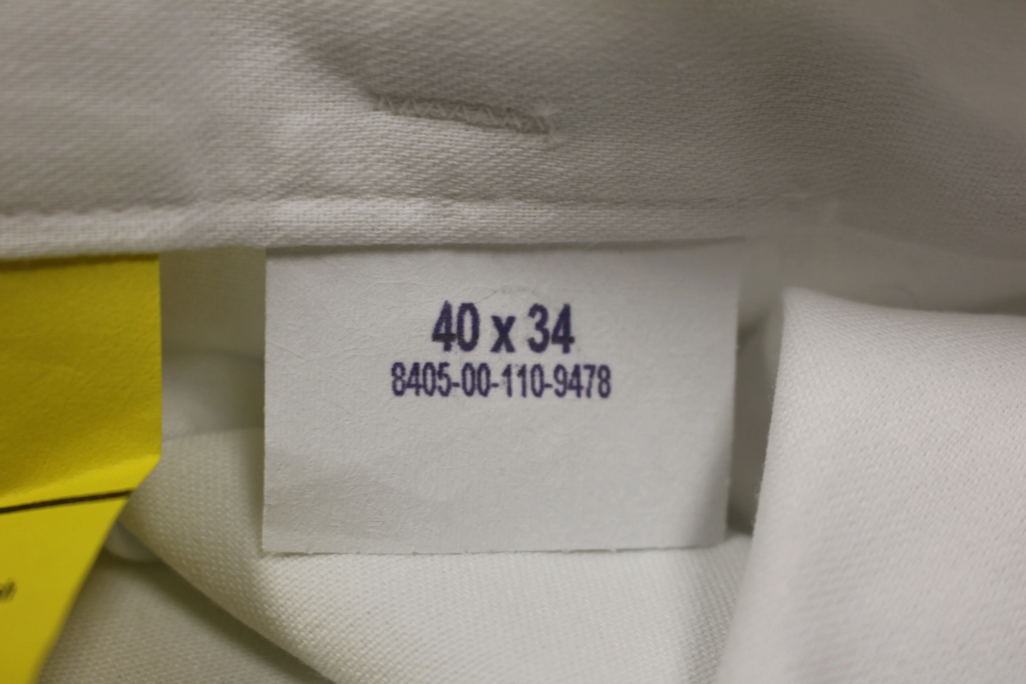 Men's Hospital White Poly/Cotton Pants, Size: 40 X 34, 8405-00-110-9478, Used - Image 2