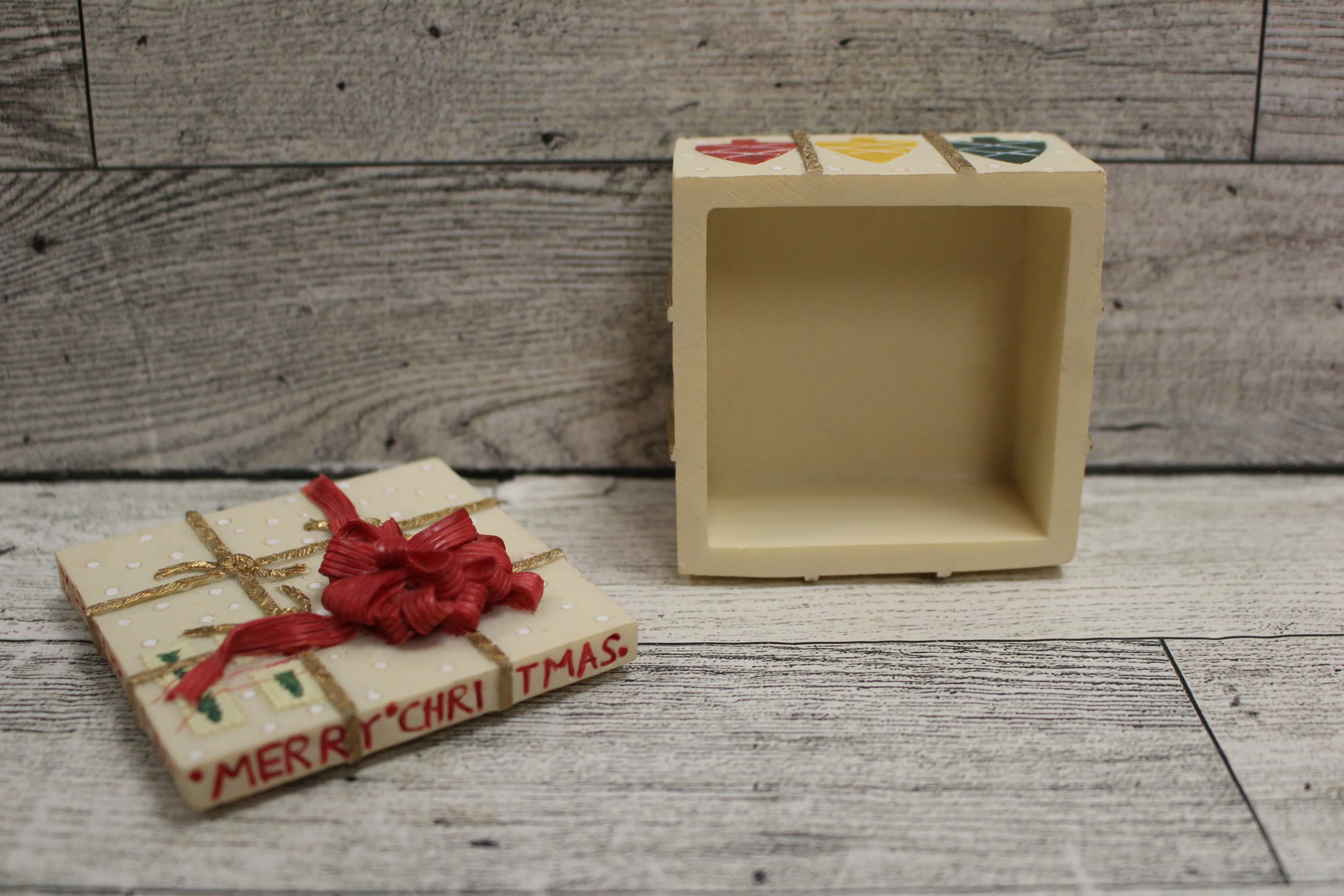 Merry Christmas Trinket Box - Used - Image 4
