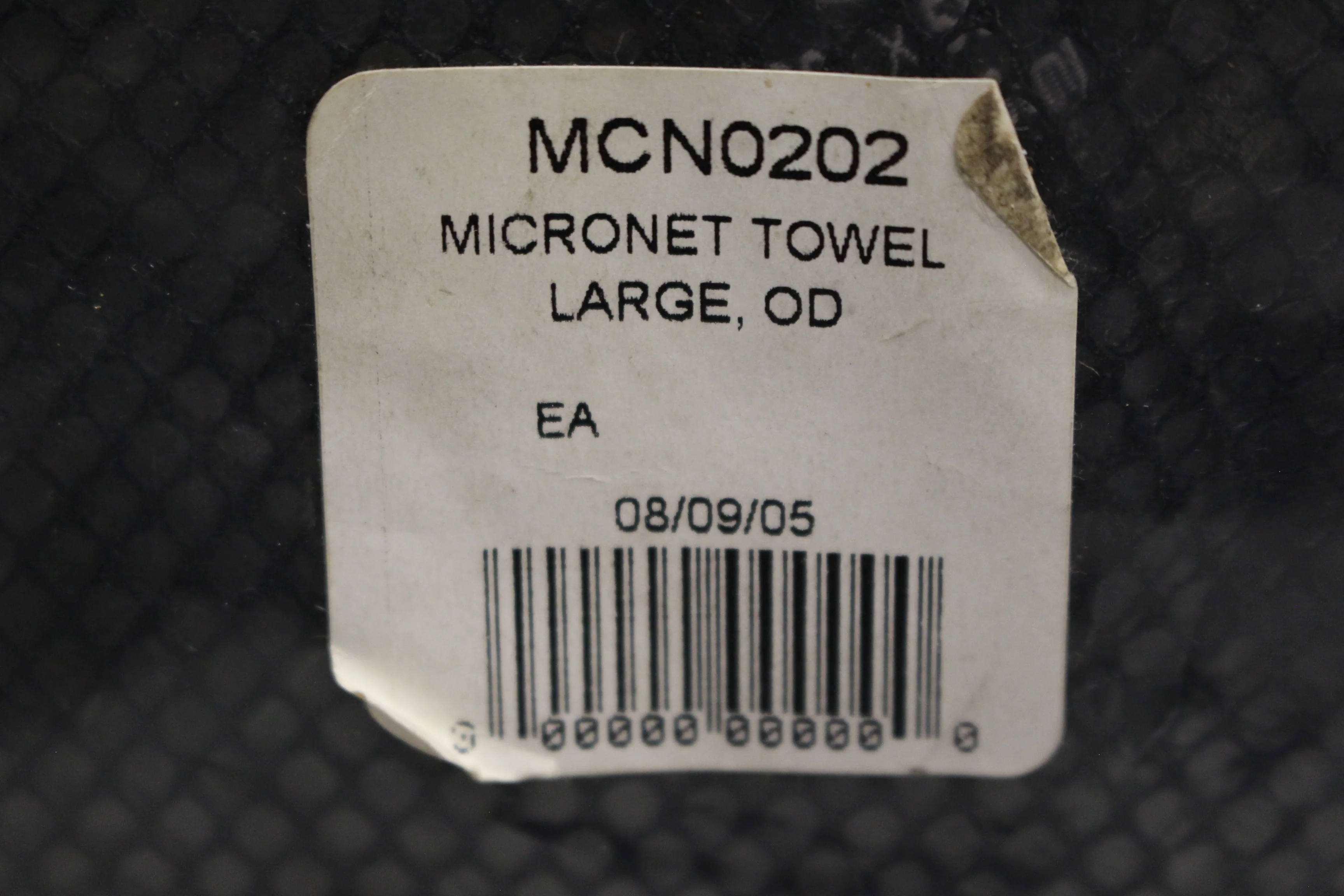 Micronet Brand Outdoor & Travel Microfiber Towel - Large - New - Image 3