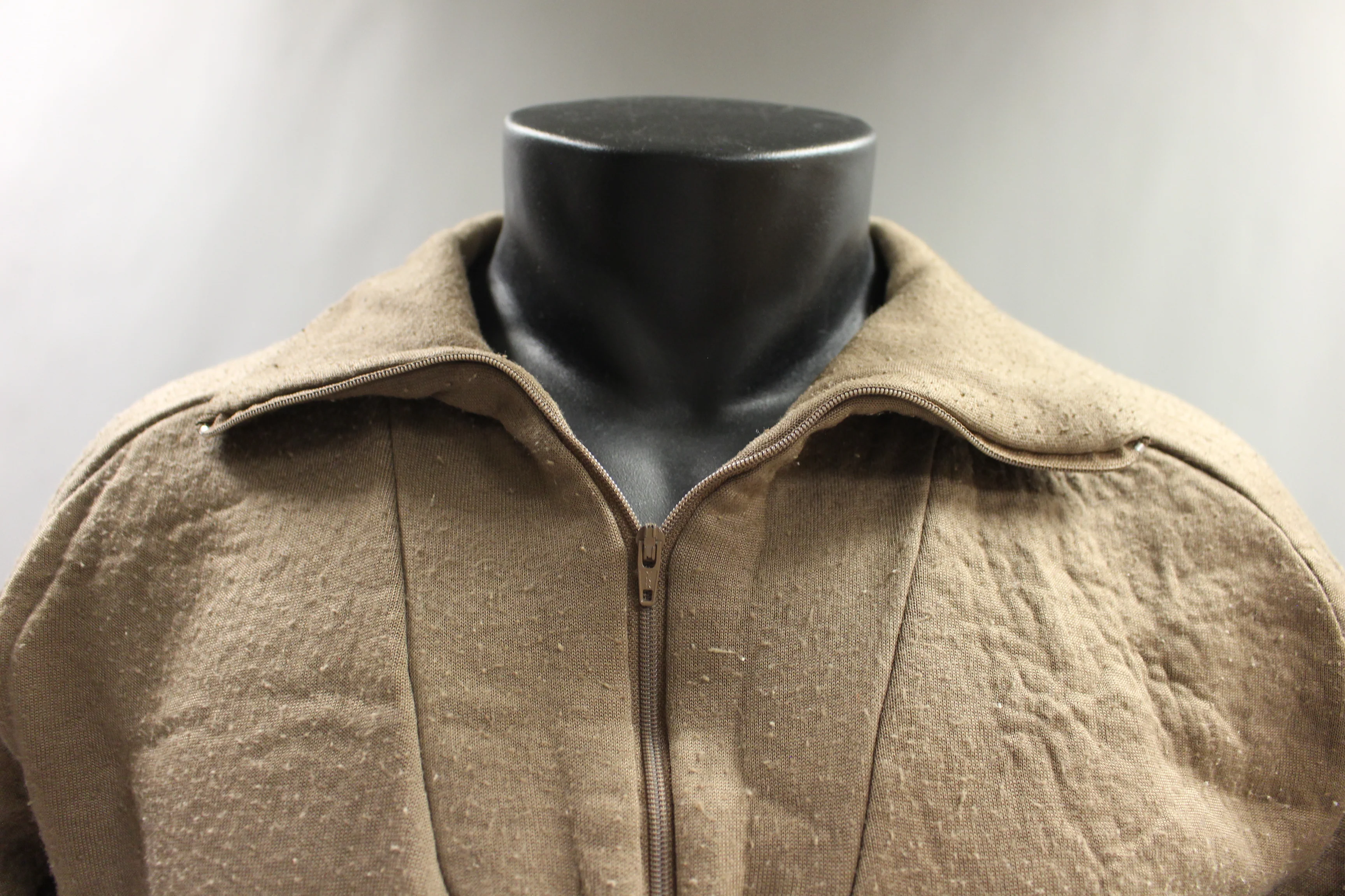 Military Cold Weather Polypropylene Undershirt - Large - Brown - Used Balls - Image 5