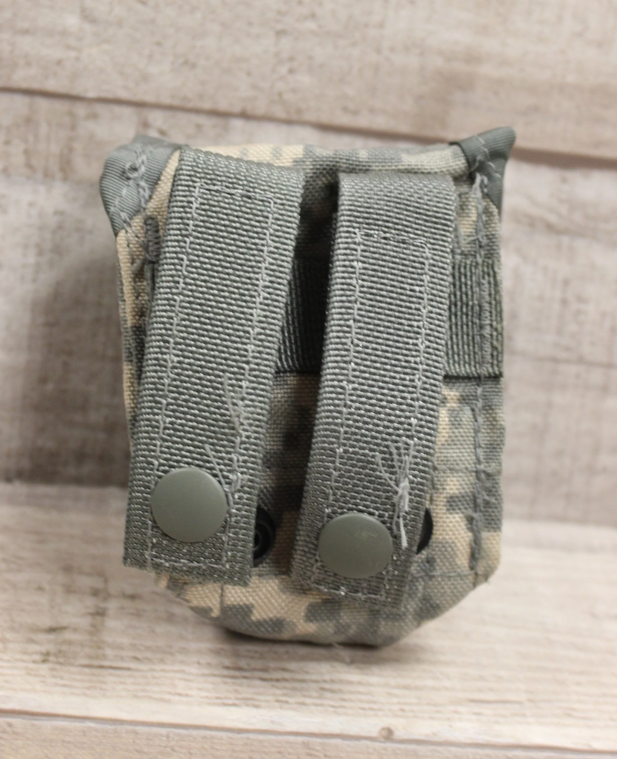 Military Issued Molle II Hand Grenade Pouch - ACU - 8465-01-525-0589 - New - Image 2