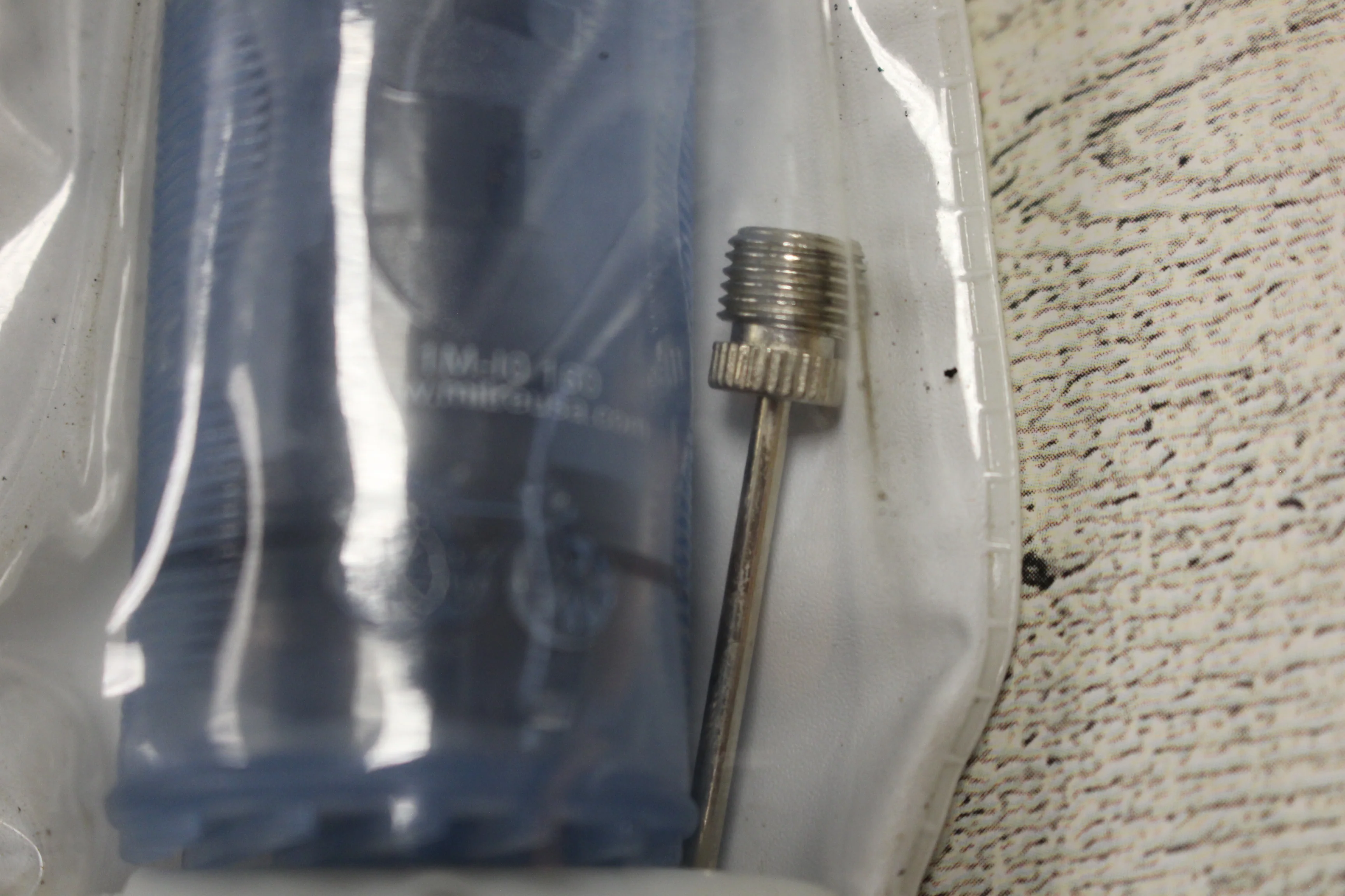 Mitre Dual Action Inflating Pump with Needle - New - Image 4