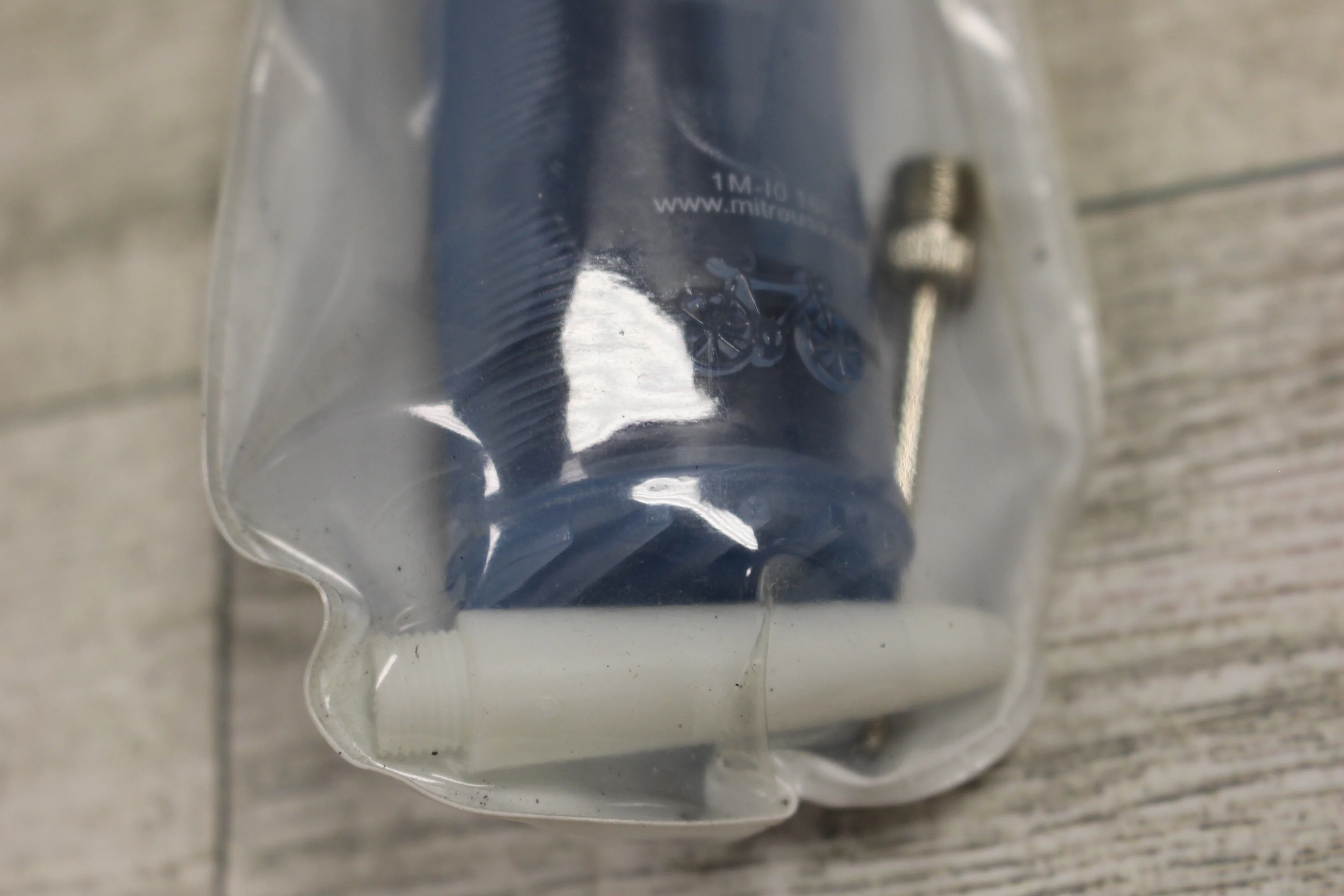Mitre Dual Action Inflating Pump with Needle - New - Image 7