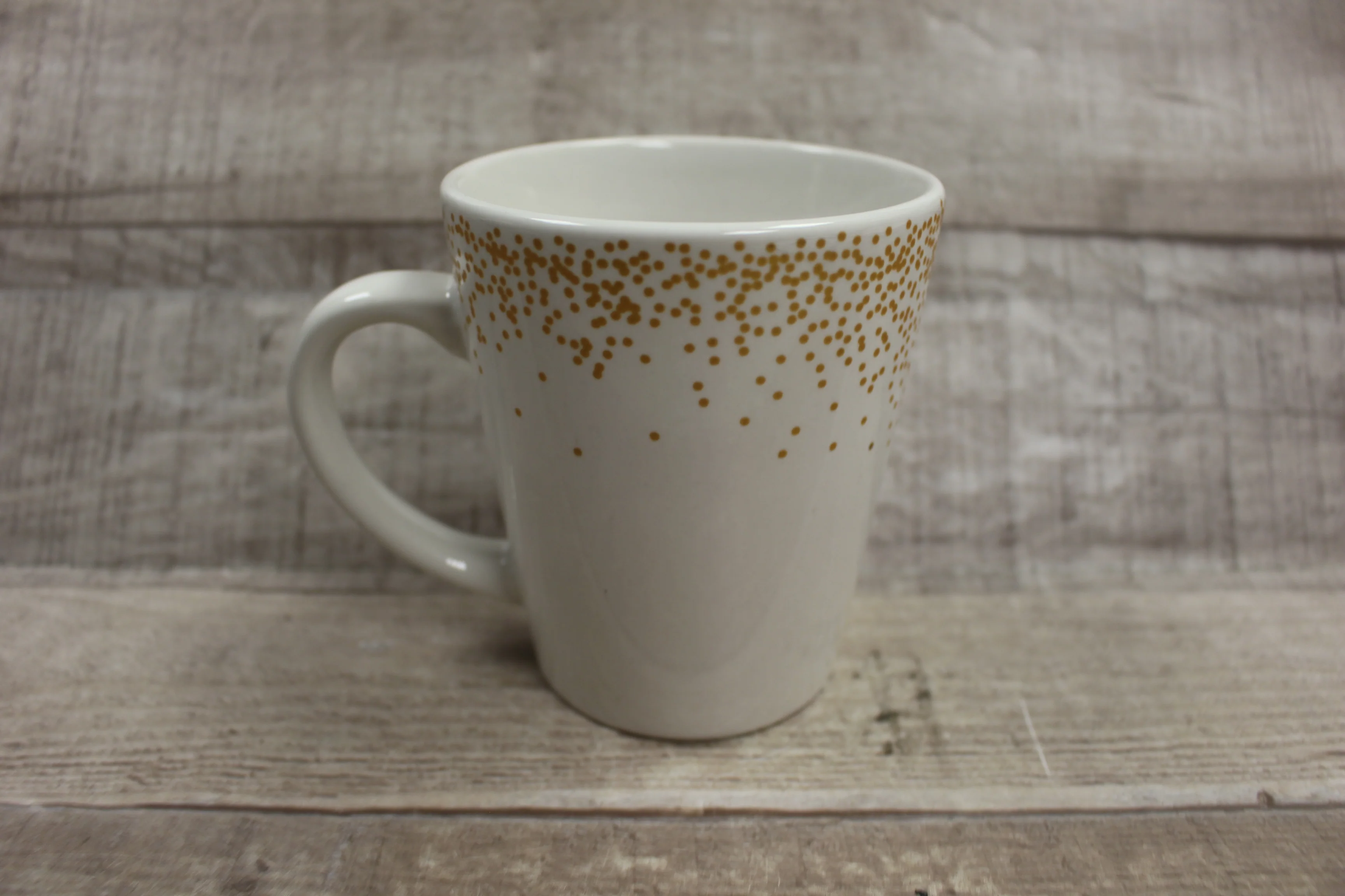 Modern Gourmet Foods Microwave Dishwasher Safe Confetti Coffee Mug -White -Used - Image 2