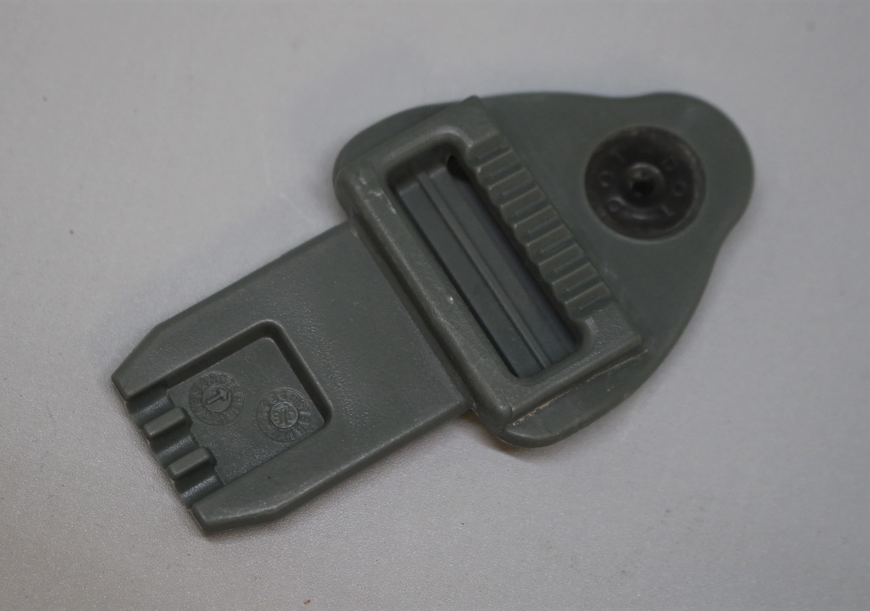 Molle II Rucksack Enhanced Shoulder Straps Quick Release Buckle - Male - Used - Image 2