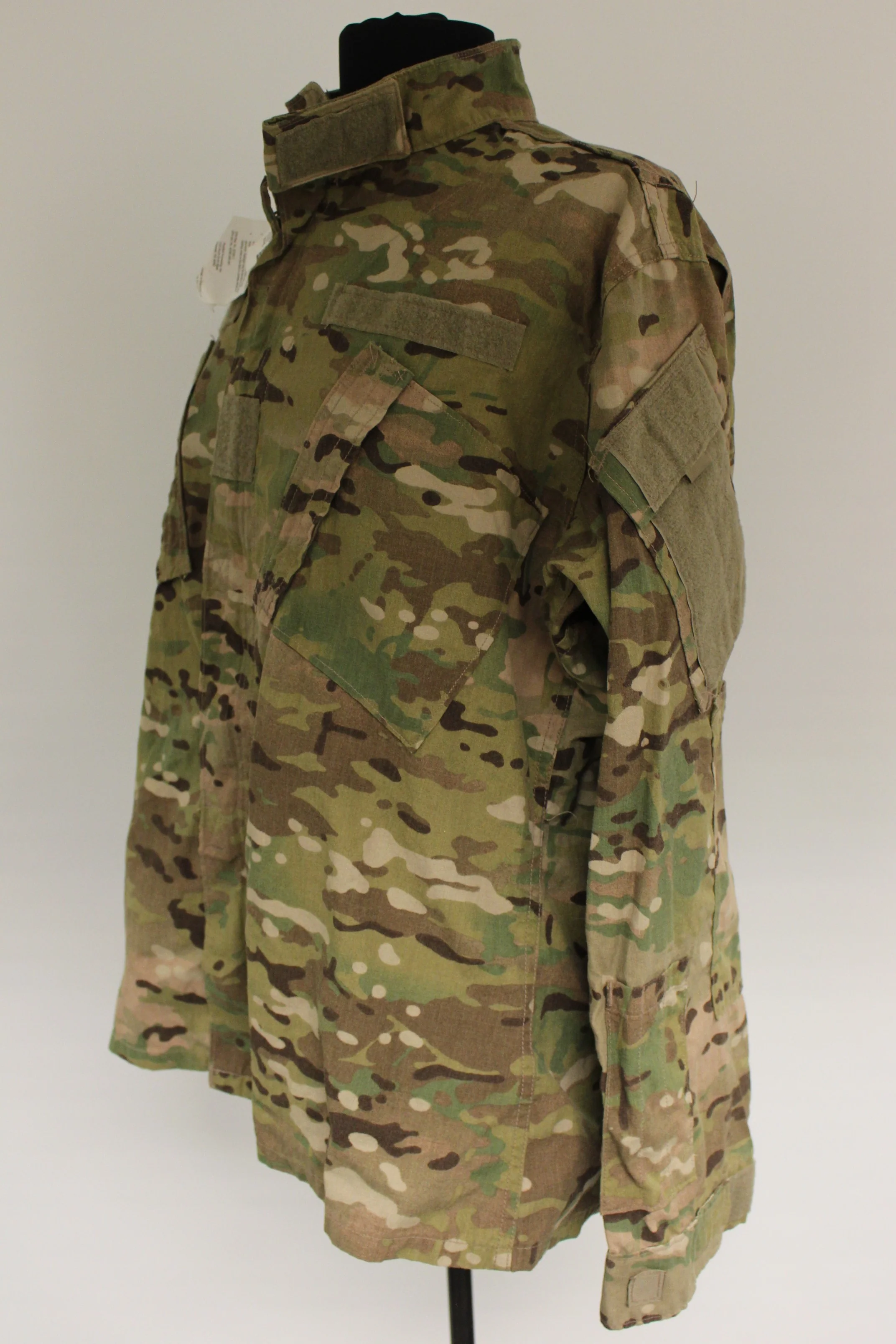 Multicam Army Combat Coat - Medium-Regular - 8415-01-599-0485 - New - Image 2