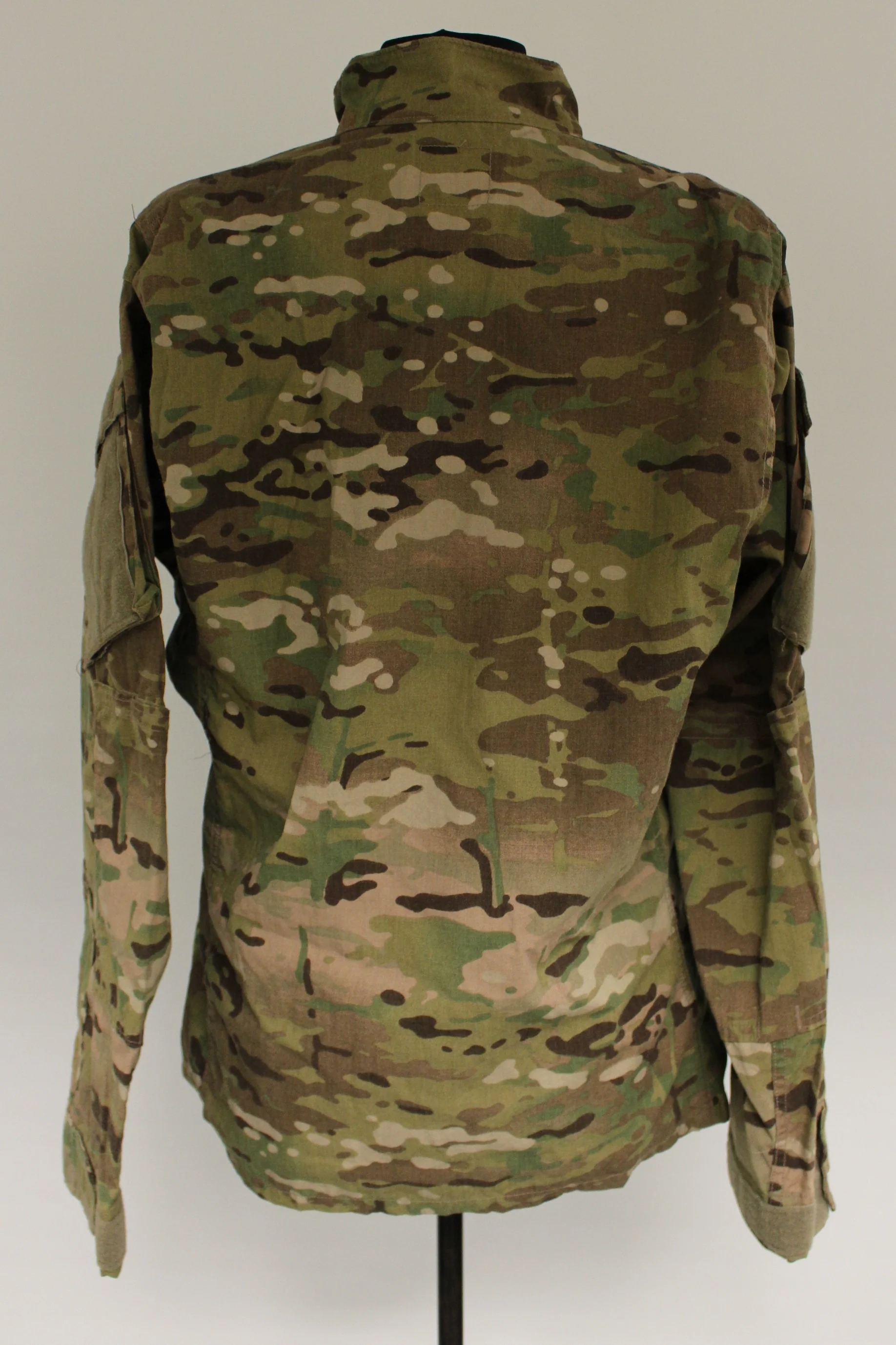 Multicam Army Combat Coat - Medium-Regular - 8415-01-599-0485 - New - Image 3