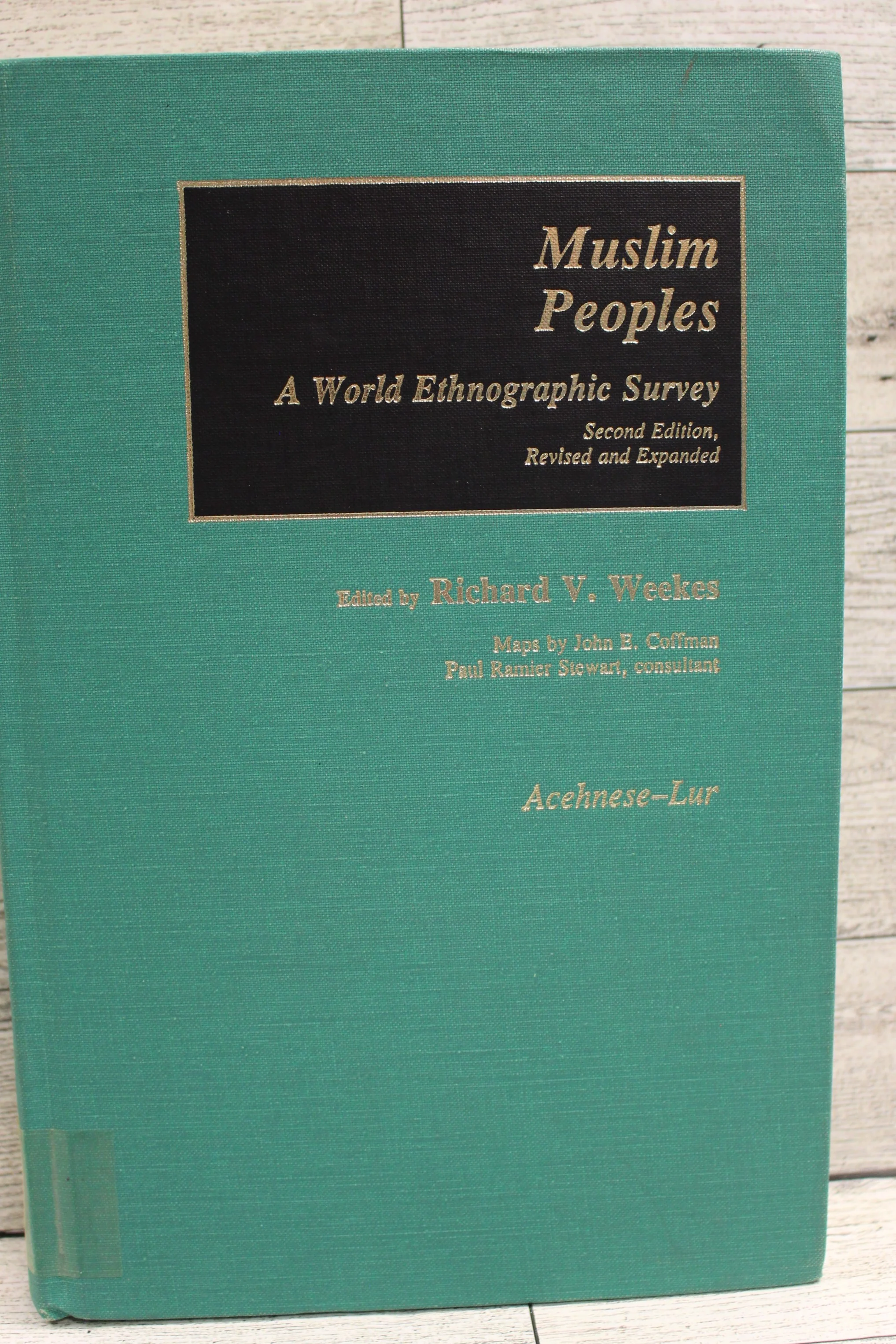 Muslin Peoples - A World Ethnographic Survey - Used