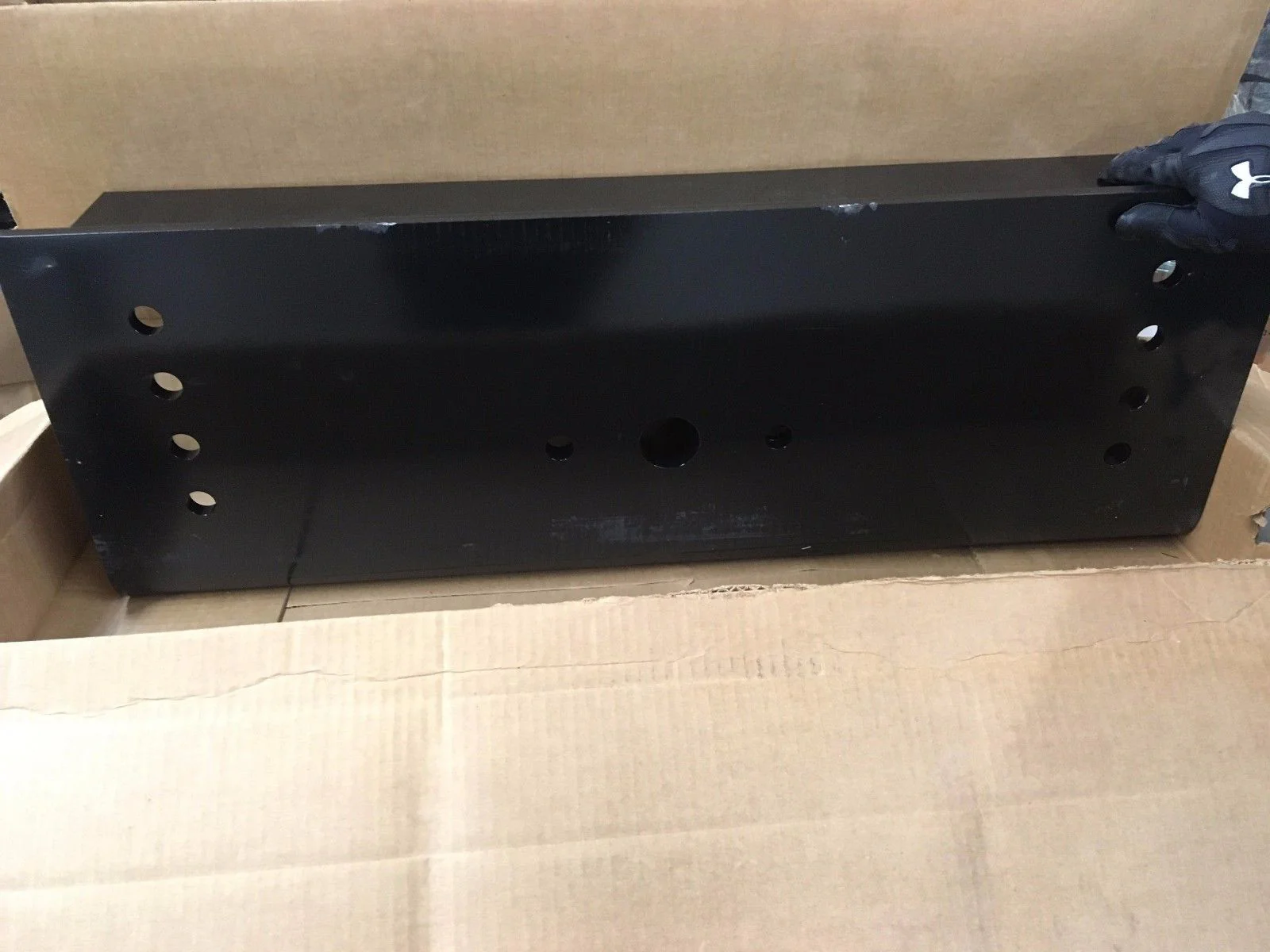 Navistar Defense Hook Block Assembly Plate, 3819588C4, 2590-01-556-4758, New - Image 2