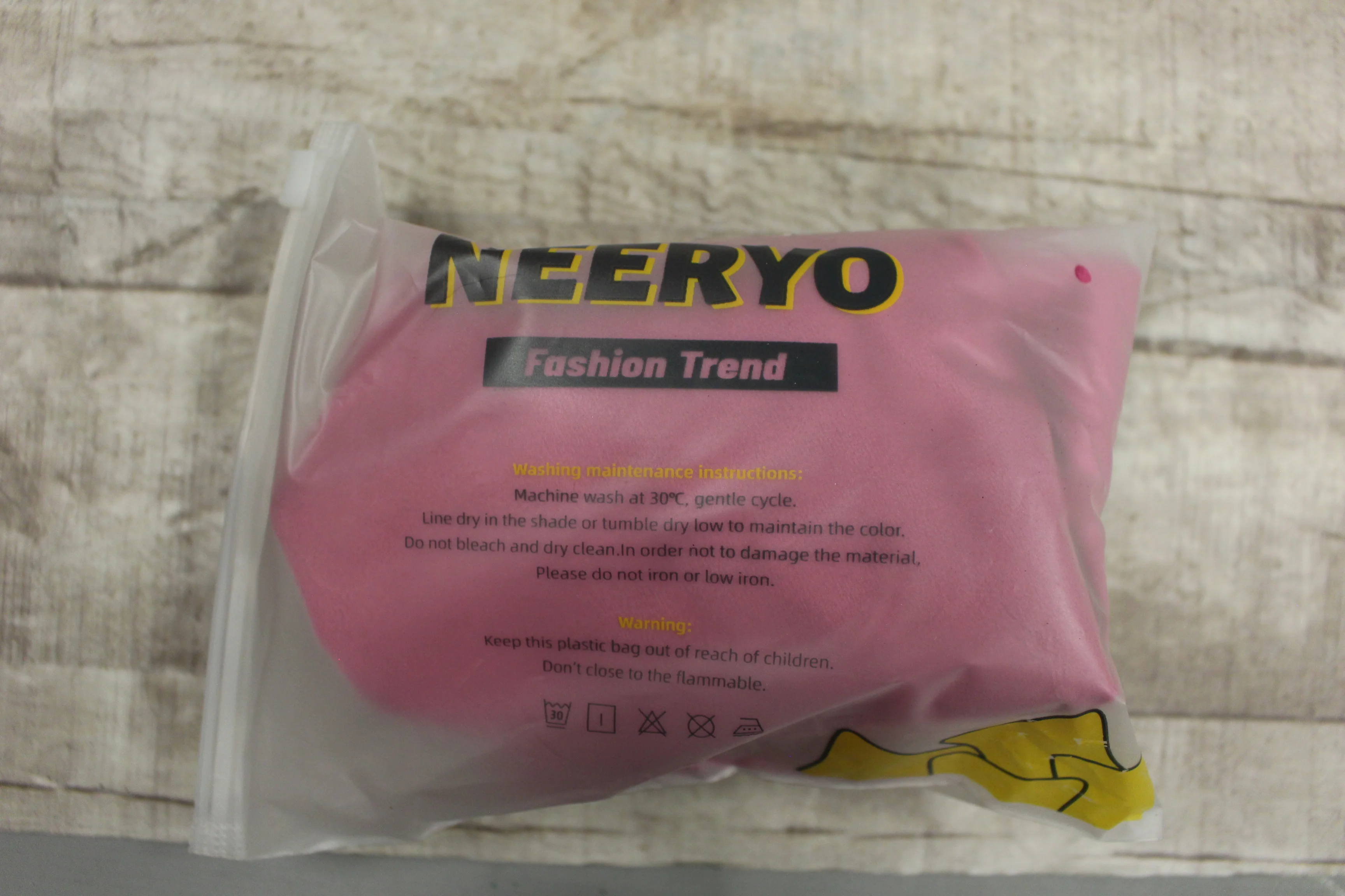 Neeryo Fuzzy Soft Pillow Case For Decoration -Pink -New - Image 3