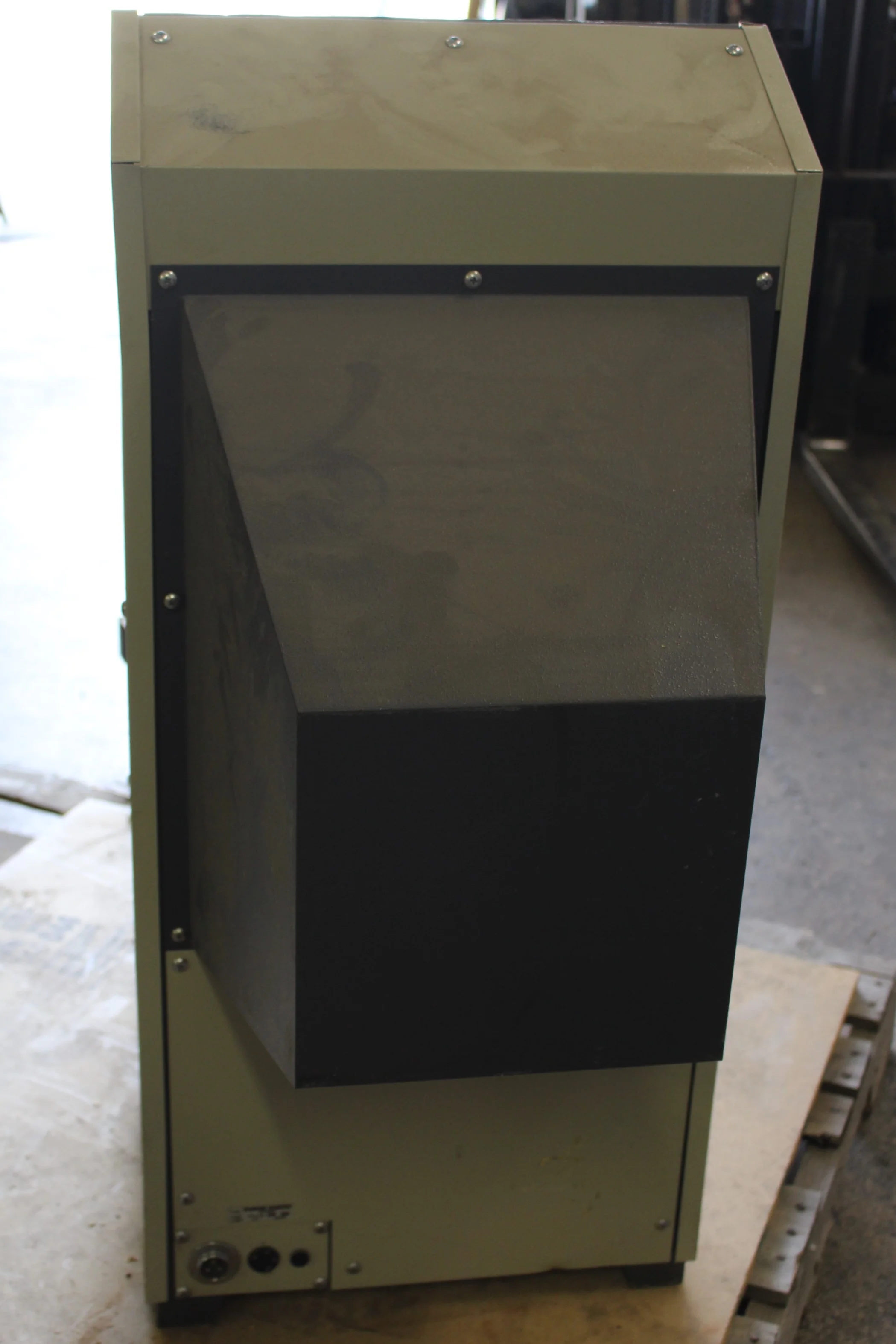 Nikon Profile Projector H-14B - Image 3