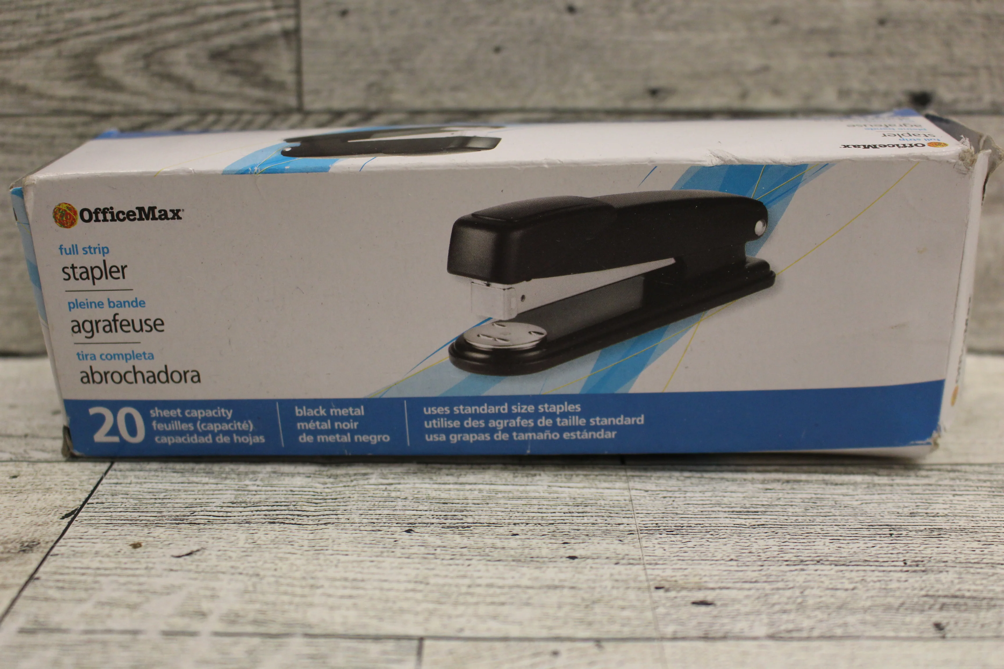 OfficeMax Full Strip Stapler - Standard Stapler- 20 Sheet Capacity - New