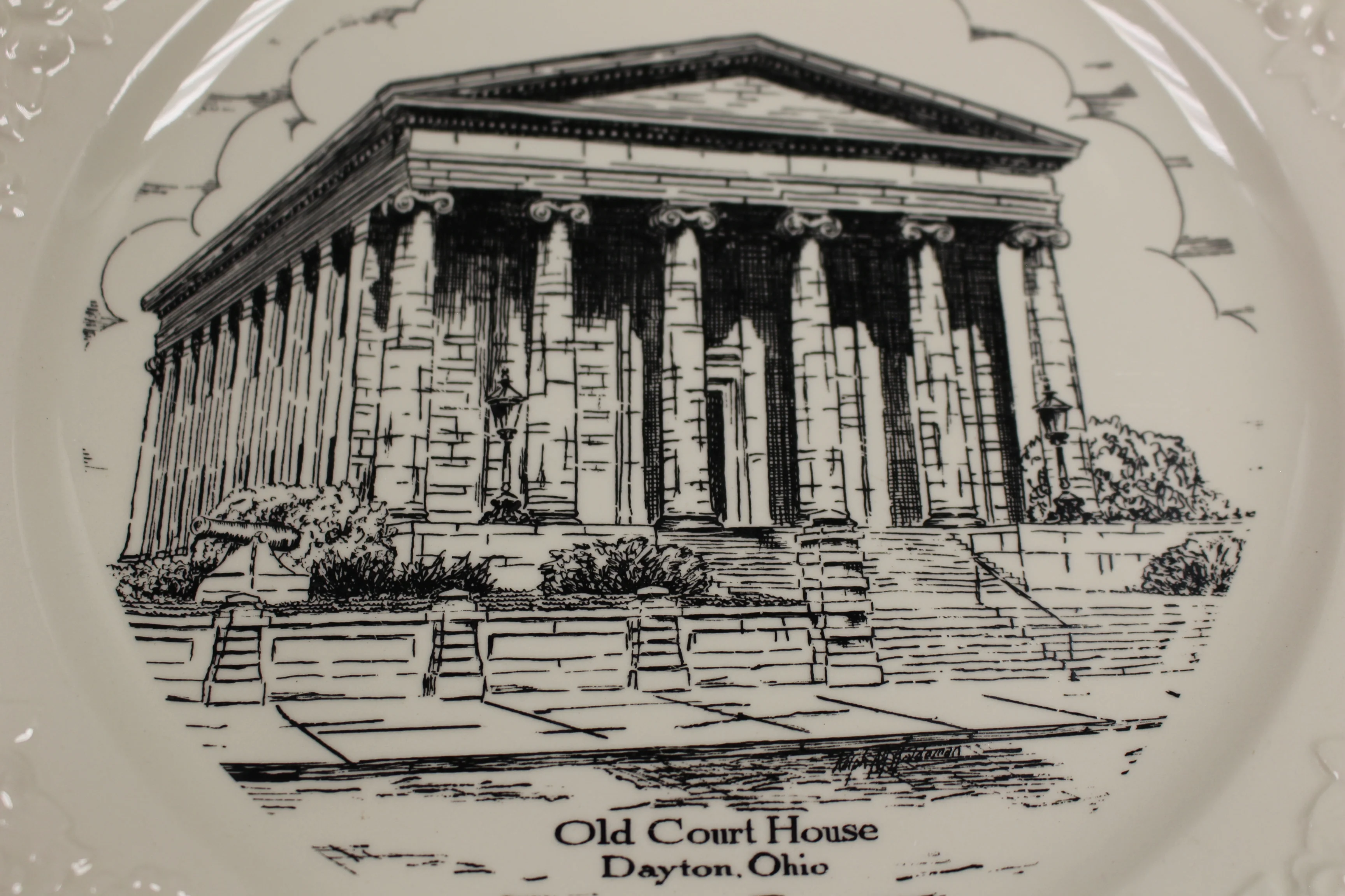 Old Court House, Dayton, Ohio 10" Souvenir Plate - Used - Image 2
