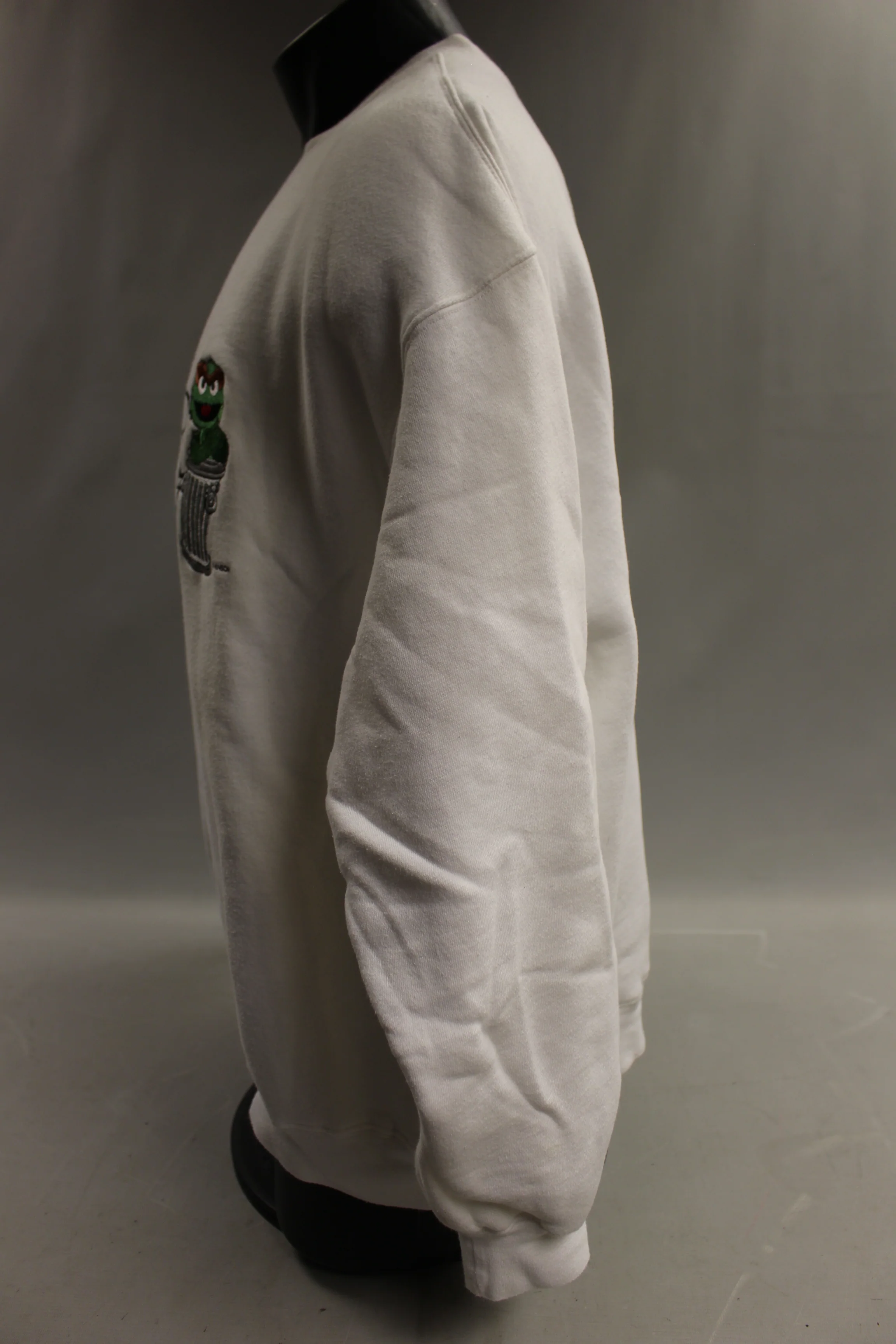 Oscar the Grouch Sweatshirt - Size: Large - Used - Image 2