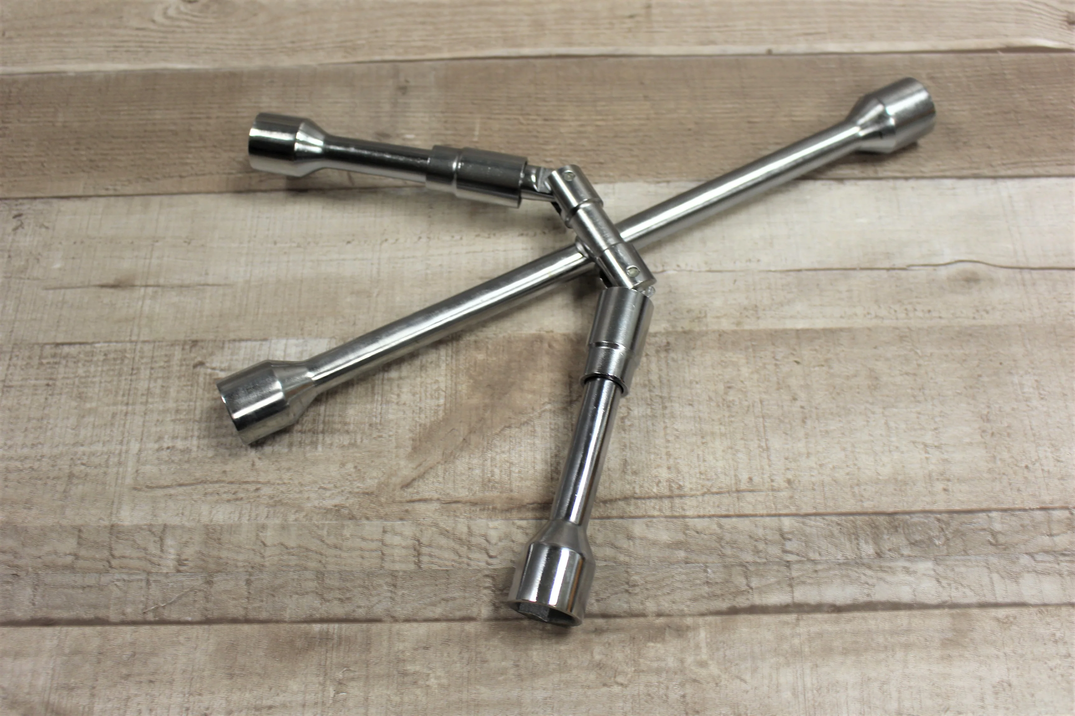 Penske Car Care Folding Lug Wrench -New
