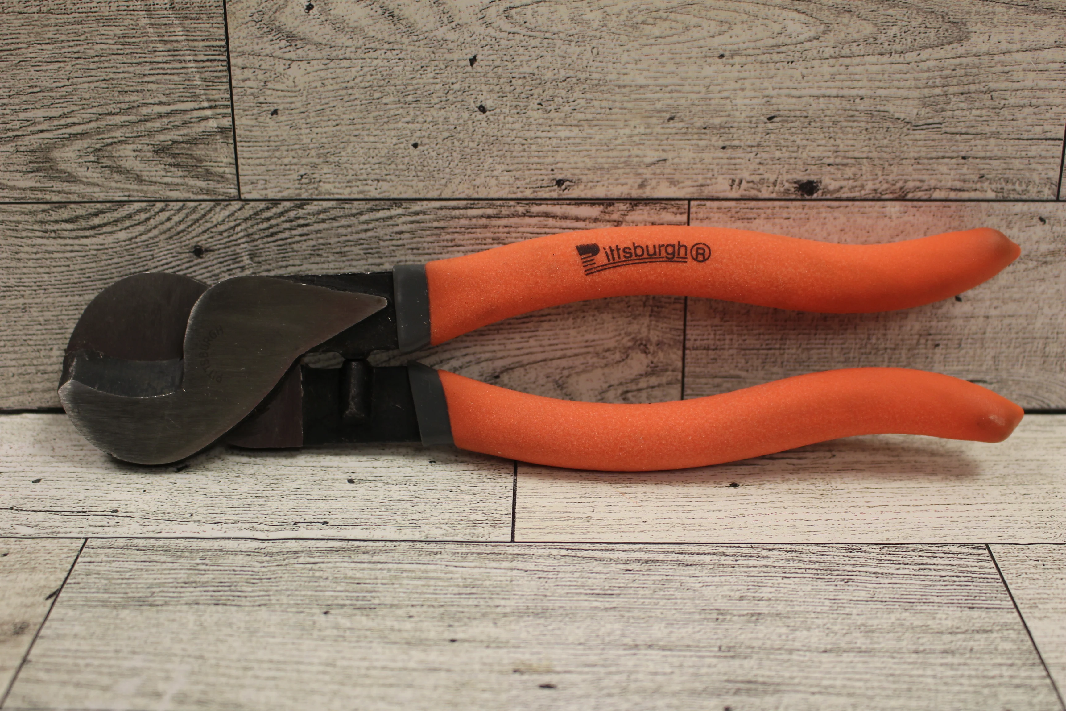 Pittsburgh Heavy Duty 9" Cable /Wire Cutters with Cushion Grip - Used - Image 4
