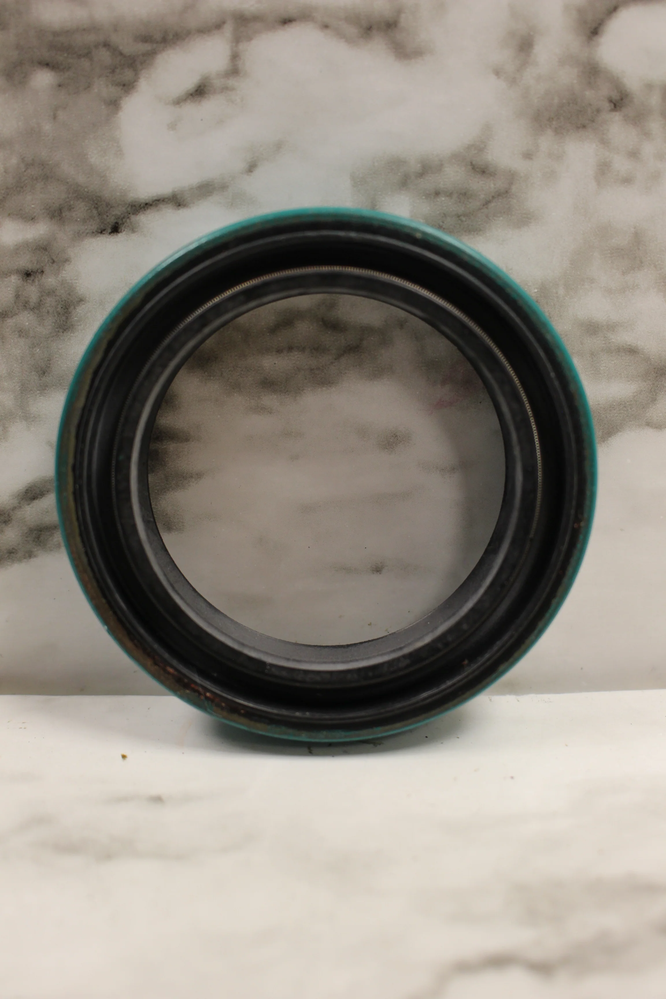 Plain Encased Seal - 5330-01-168-3870 - P/N 5740017 - New - Image 2