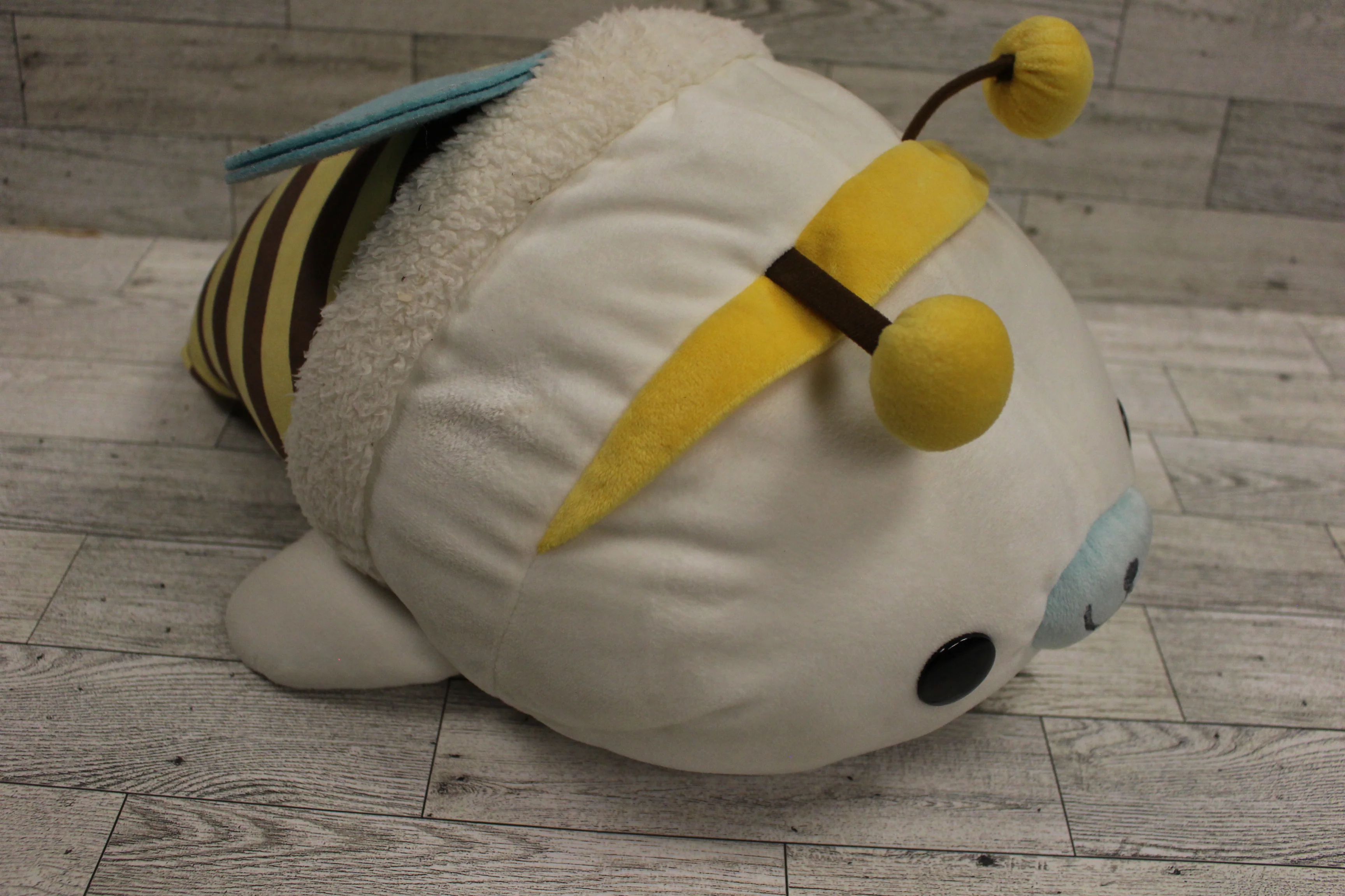Plush Bumblebee Animal -New - Image 2