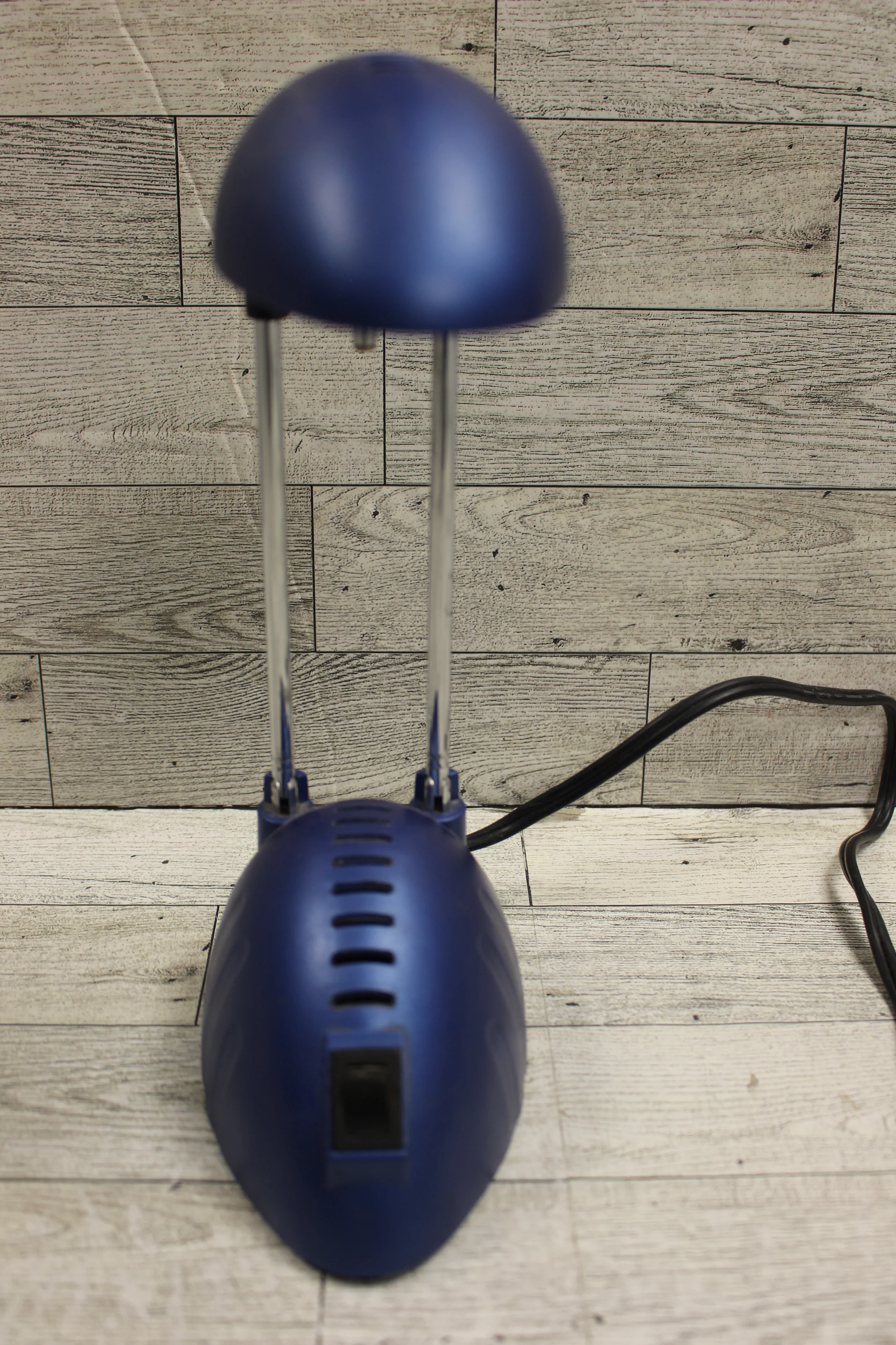 Portable Luminaire Dest Lamp - Model 7238 - Used - Image 9