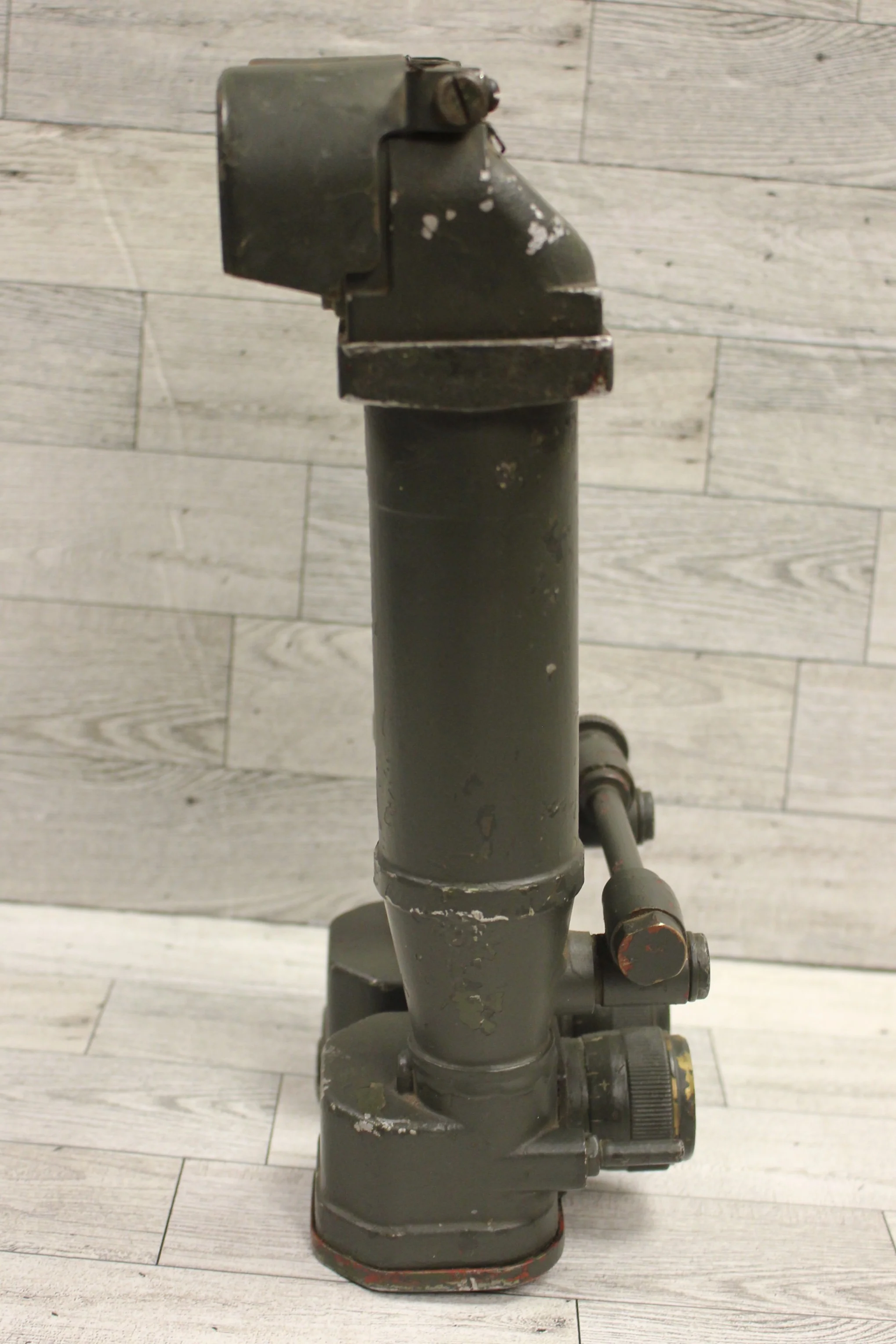 Post WWII British Mark 2 A.F.V. "Tank Commander" Periscopic Binoculars - Image 2