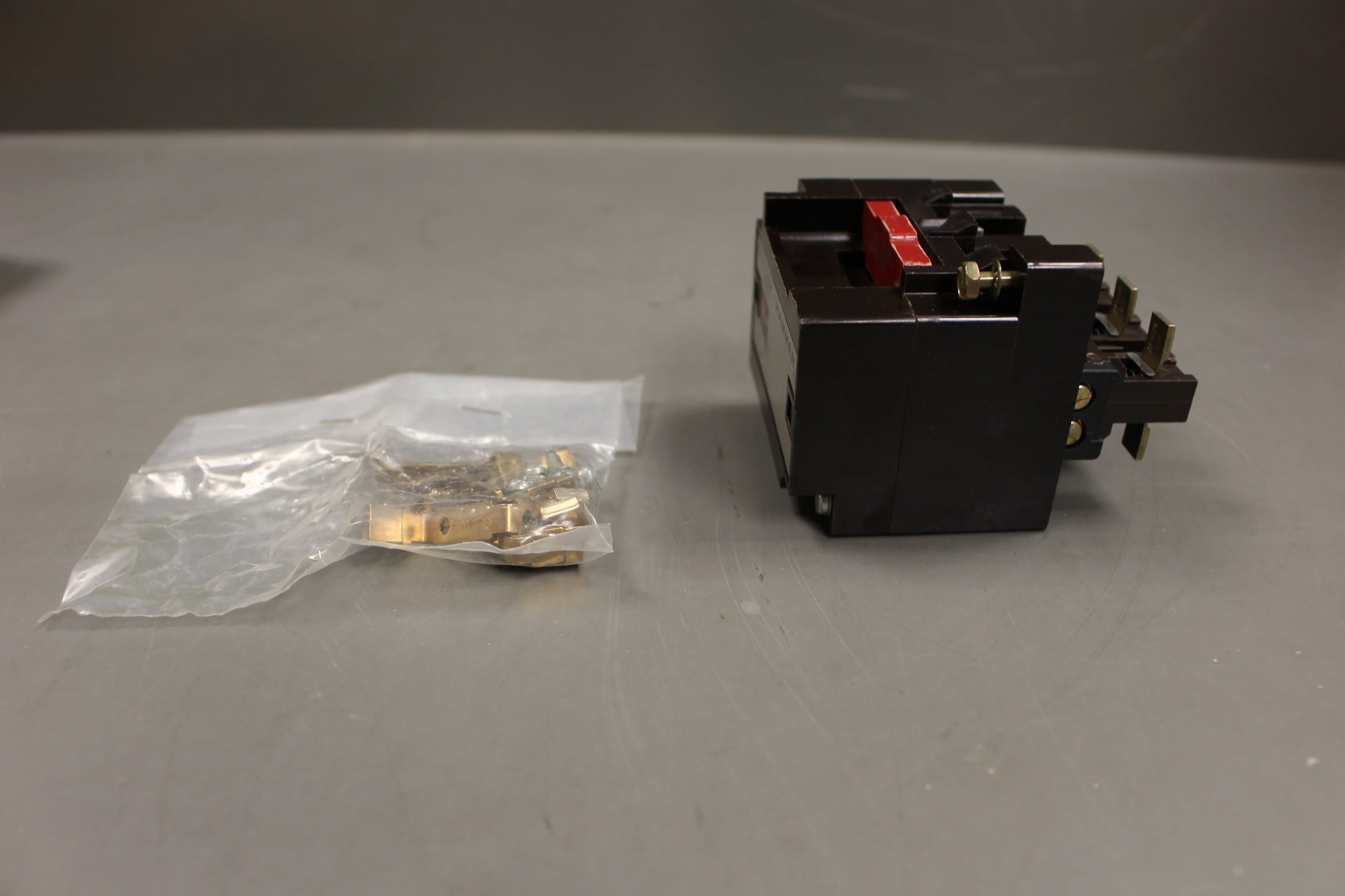 Power Unit Relay, 5945-00-480-7324, C10CXA, New - Image 3