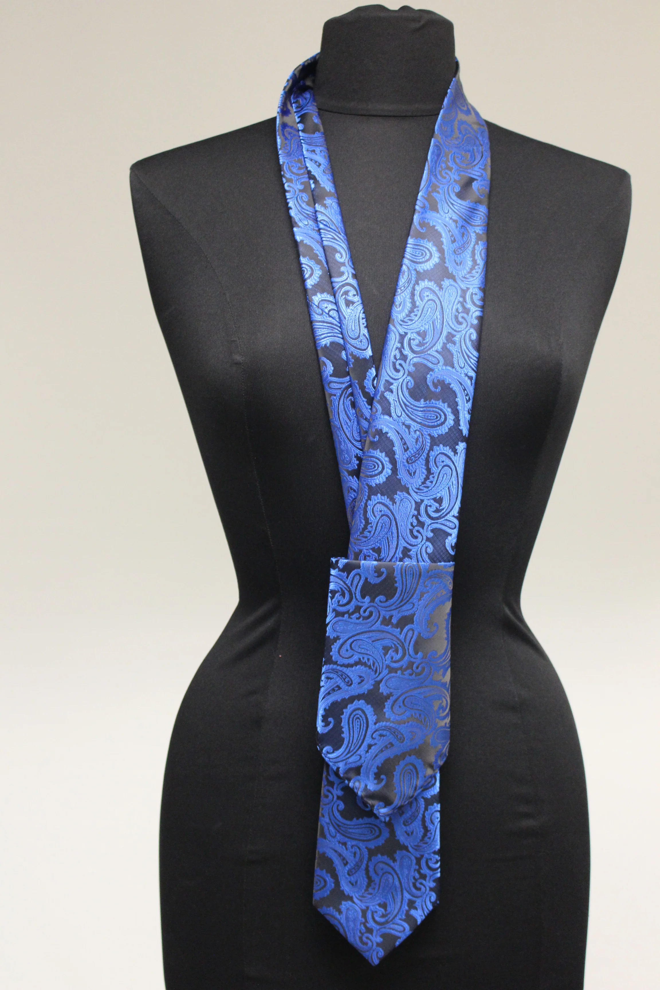 Q Brand Italy Made Tie, Blue - Image 2