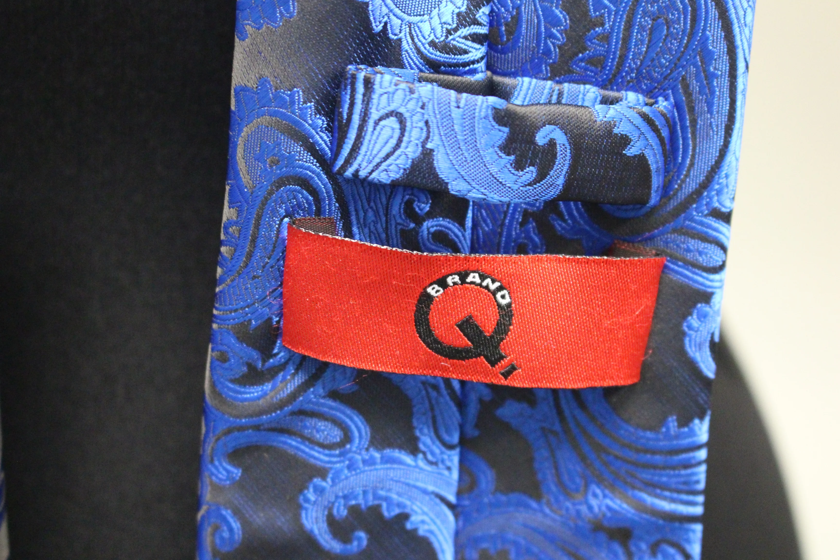 Q Brand Italy Made Tie, Blue - Image 5