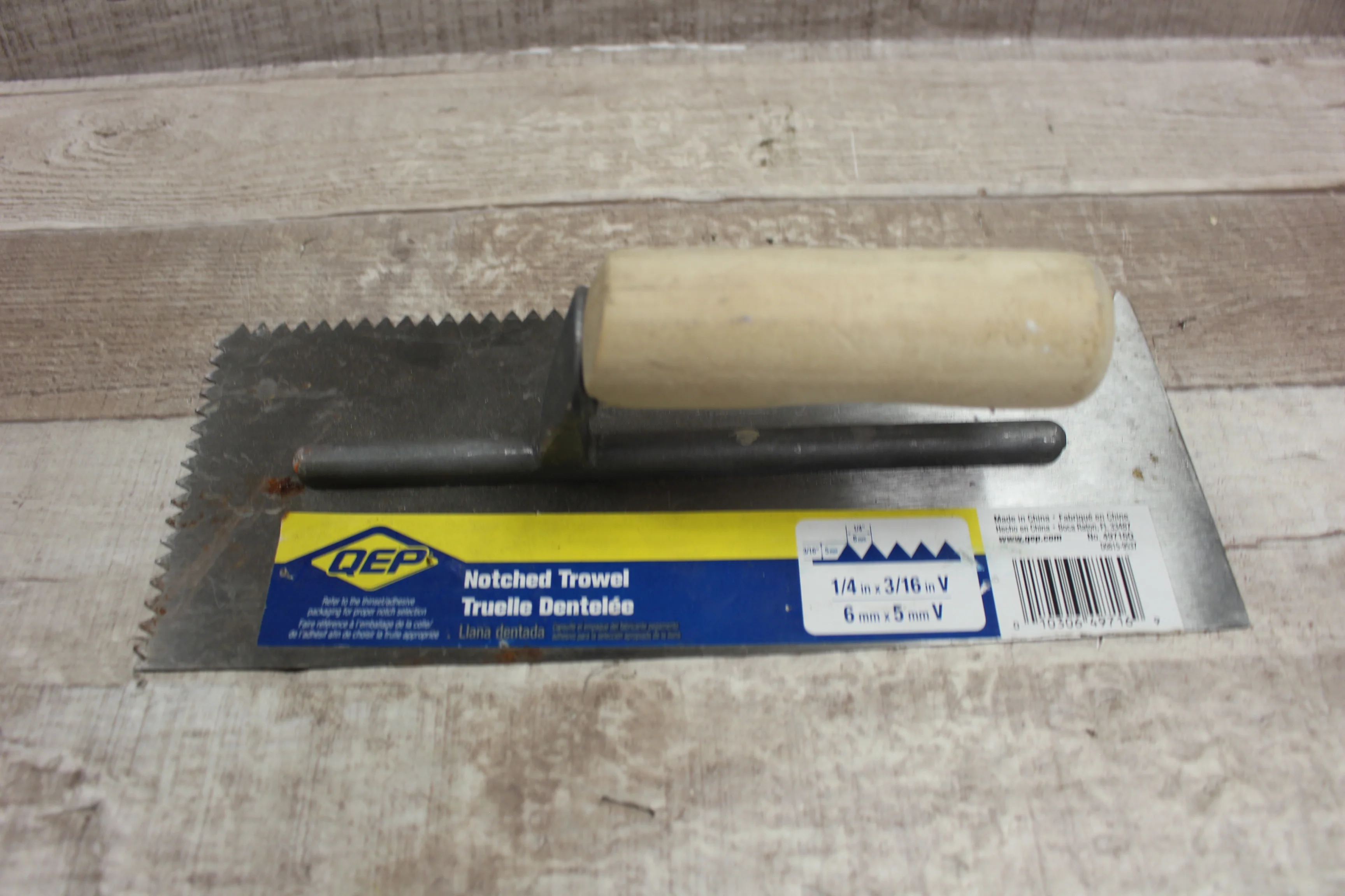 Qep Notched Trowel 1/4"x3/16" -Used