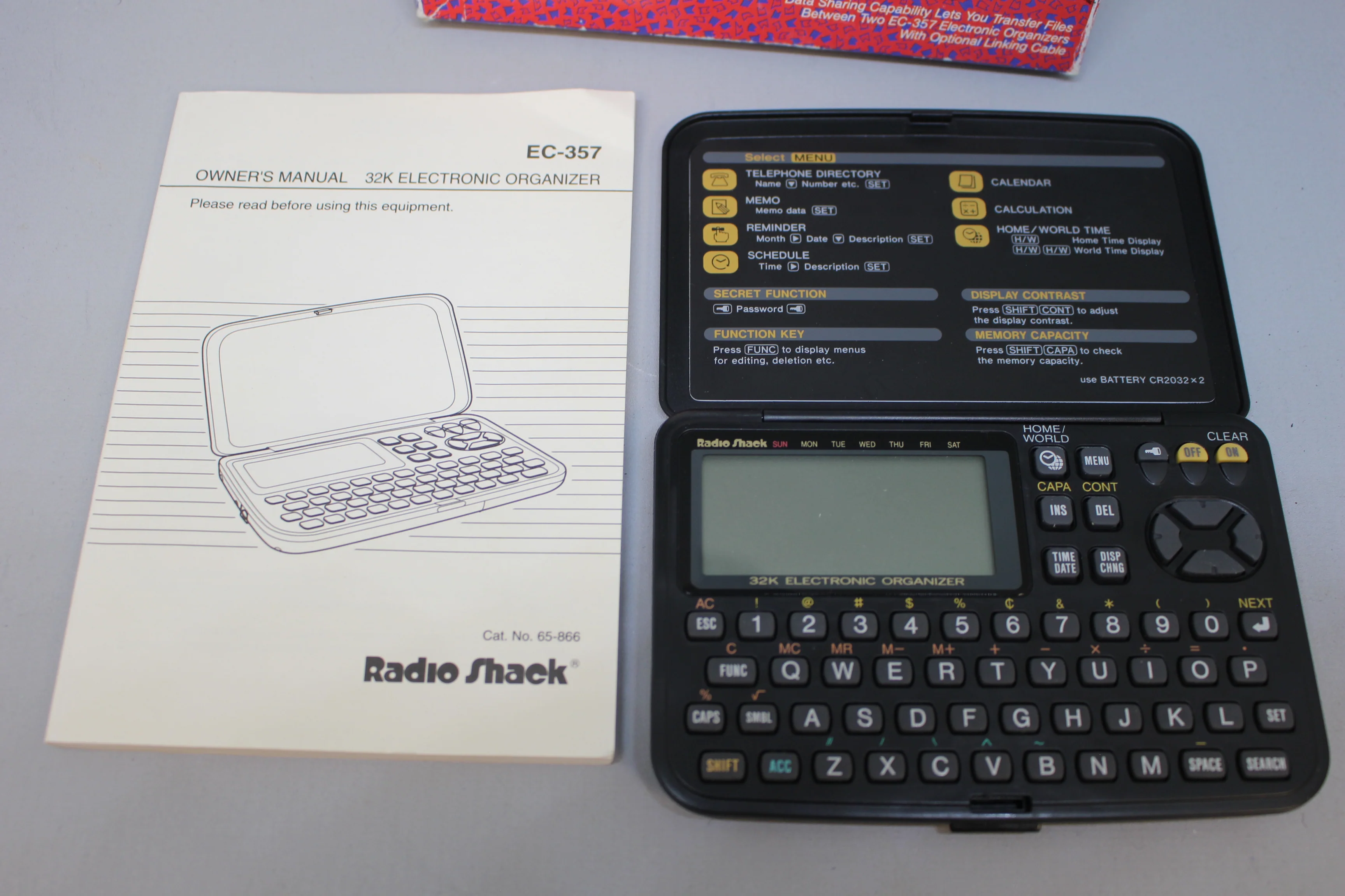Radio Shack Electronic Organizer 32K Memory EC-357 -Used - Image 2