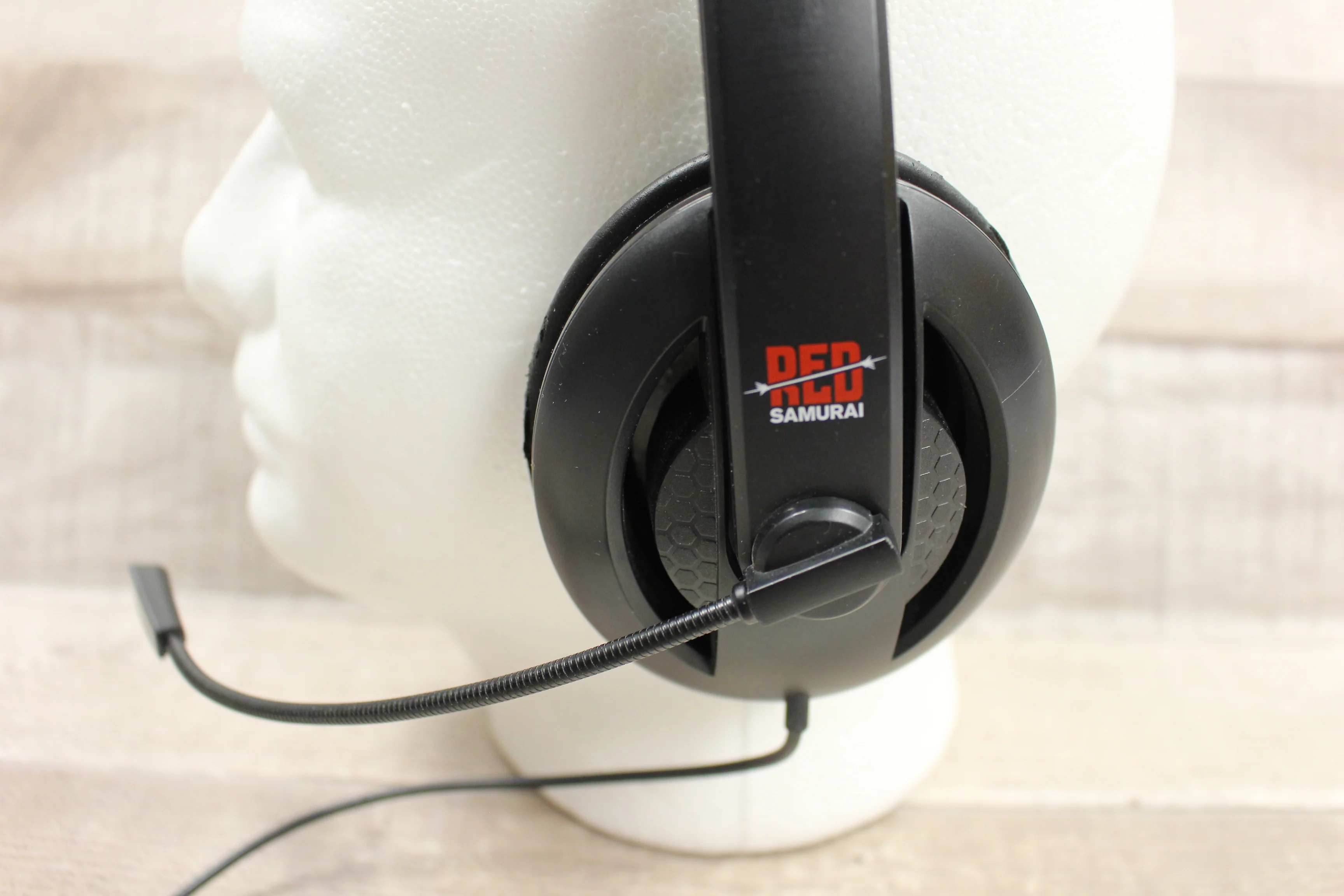 Red Samurai Headset For Gaming -Black -Used - Image 2