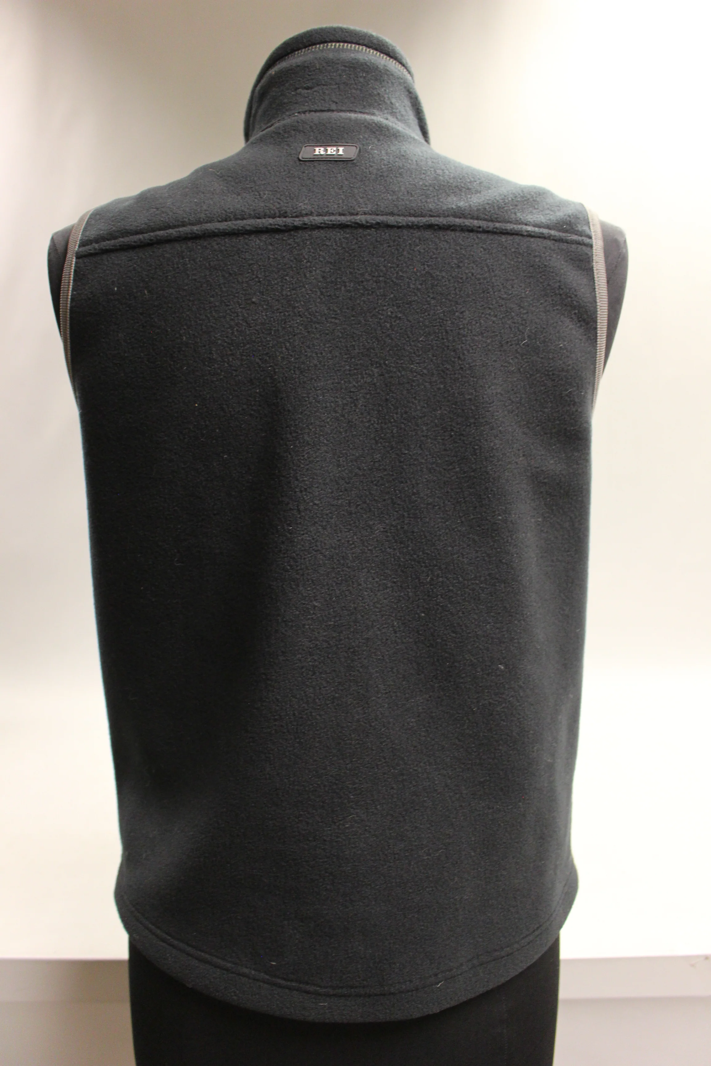 REI Boys Vest - XL - Black with Tan Trim - Used - Image 8