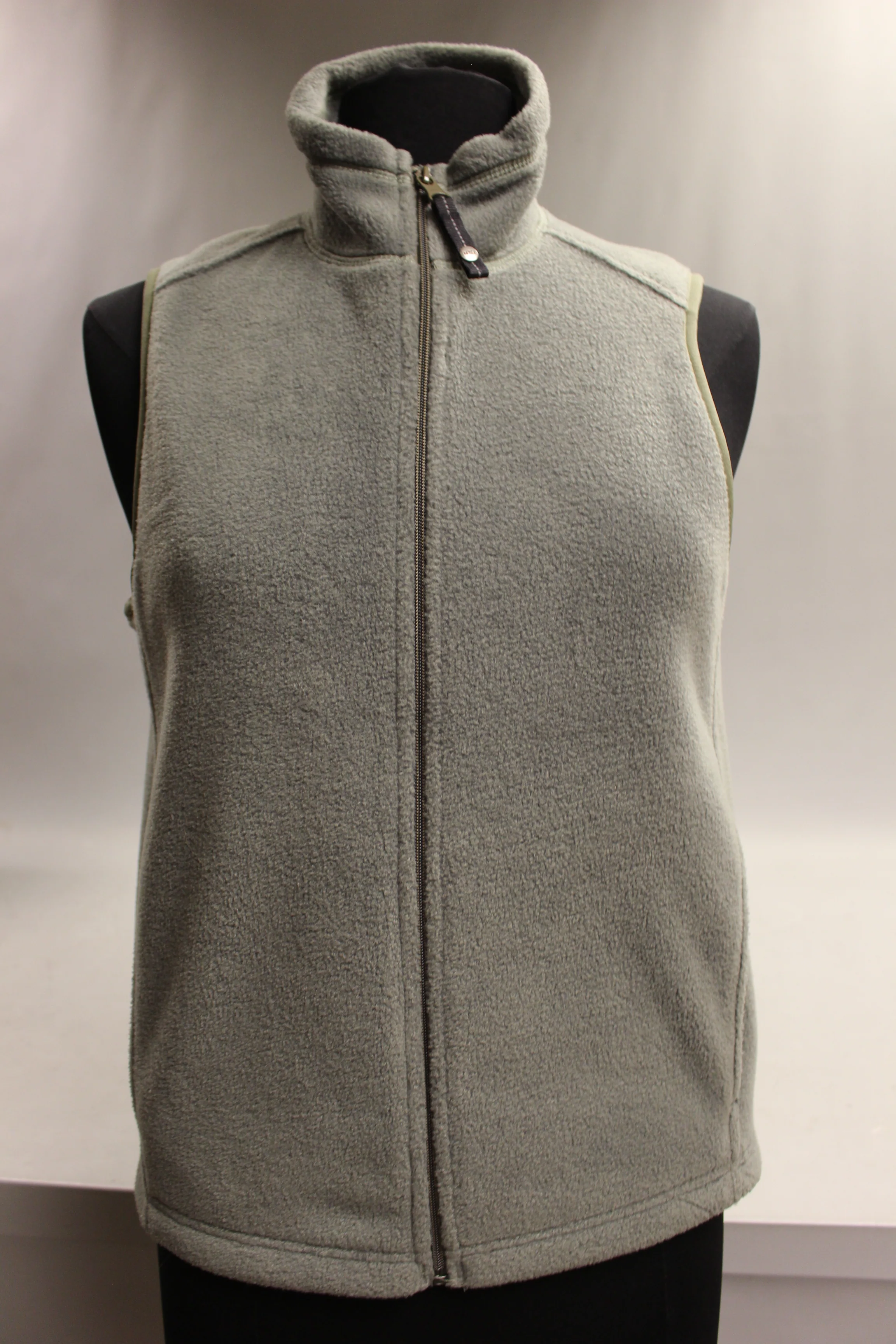 REI Boys Vest - XL - Foliage Green - Used