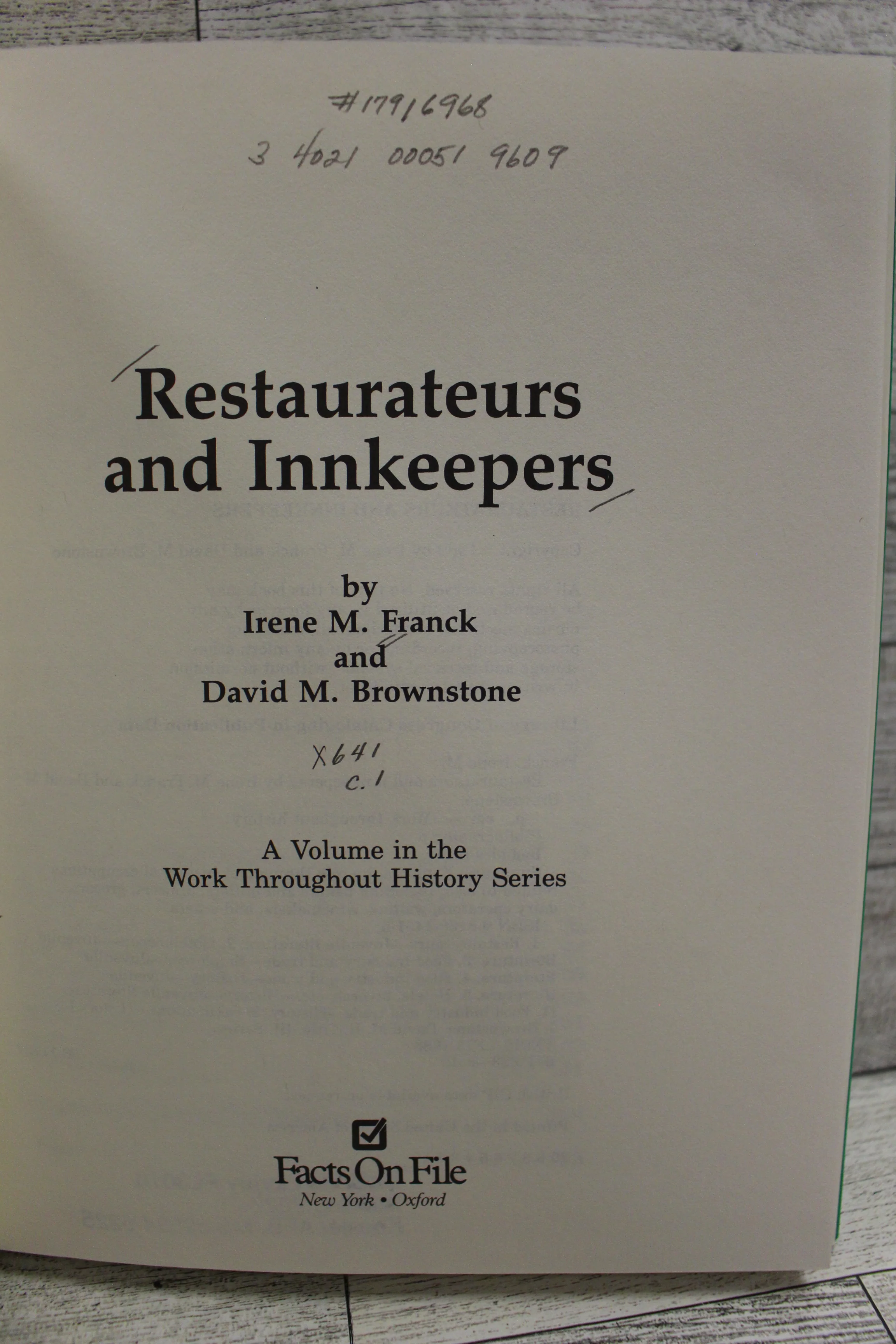 Restaurateurs and Innkeepers by Irene M. Franck & David M. Brownstone - Image 4